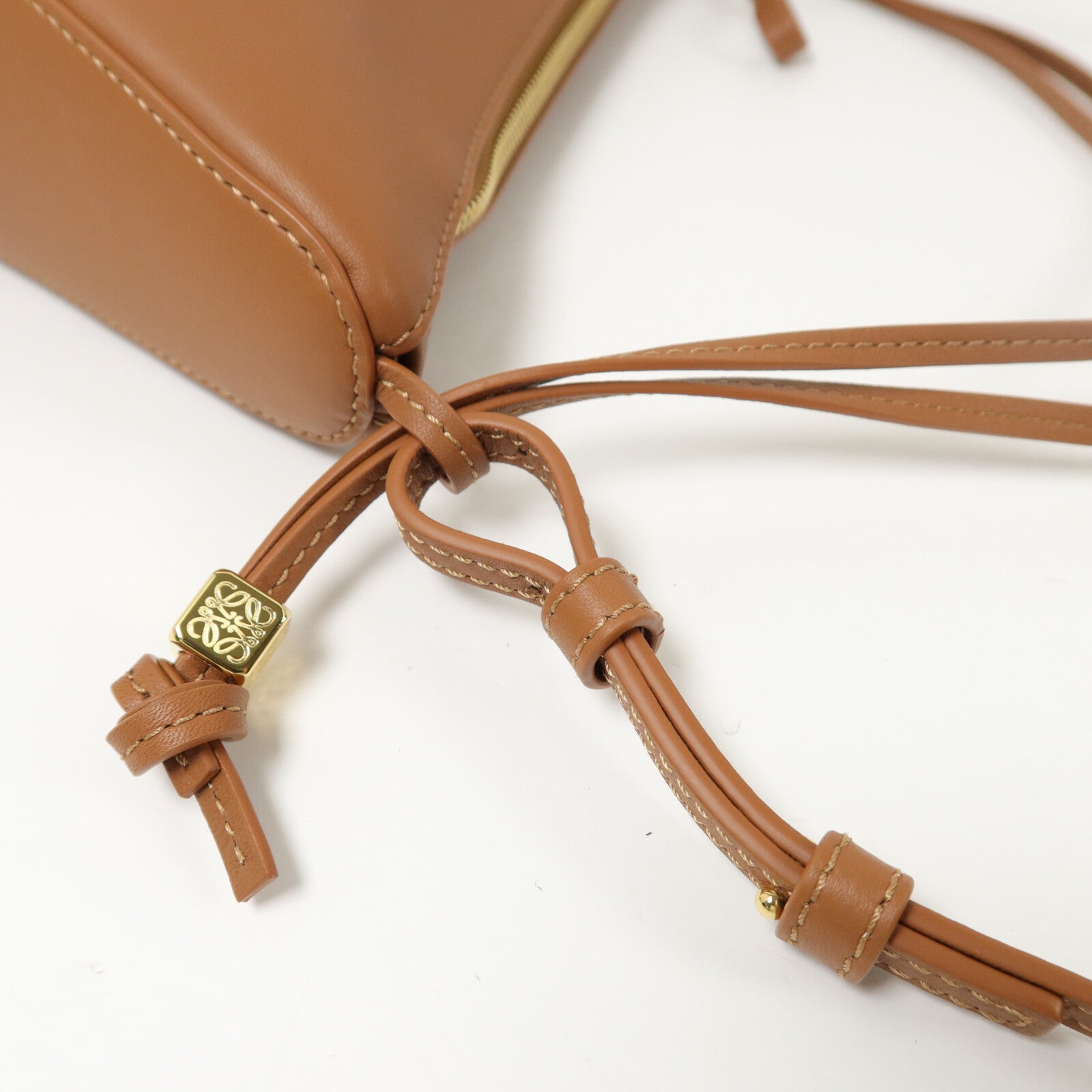 LOEWE 牛皮皮革Mini Hammock Hobo手挽肩背兩用袋