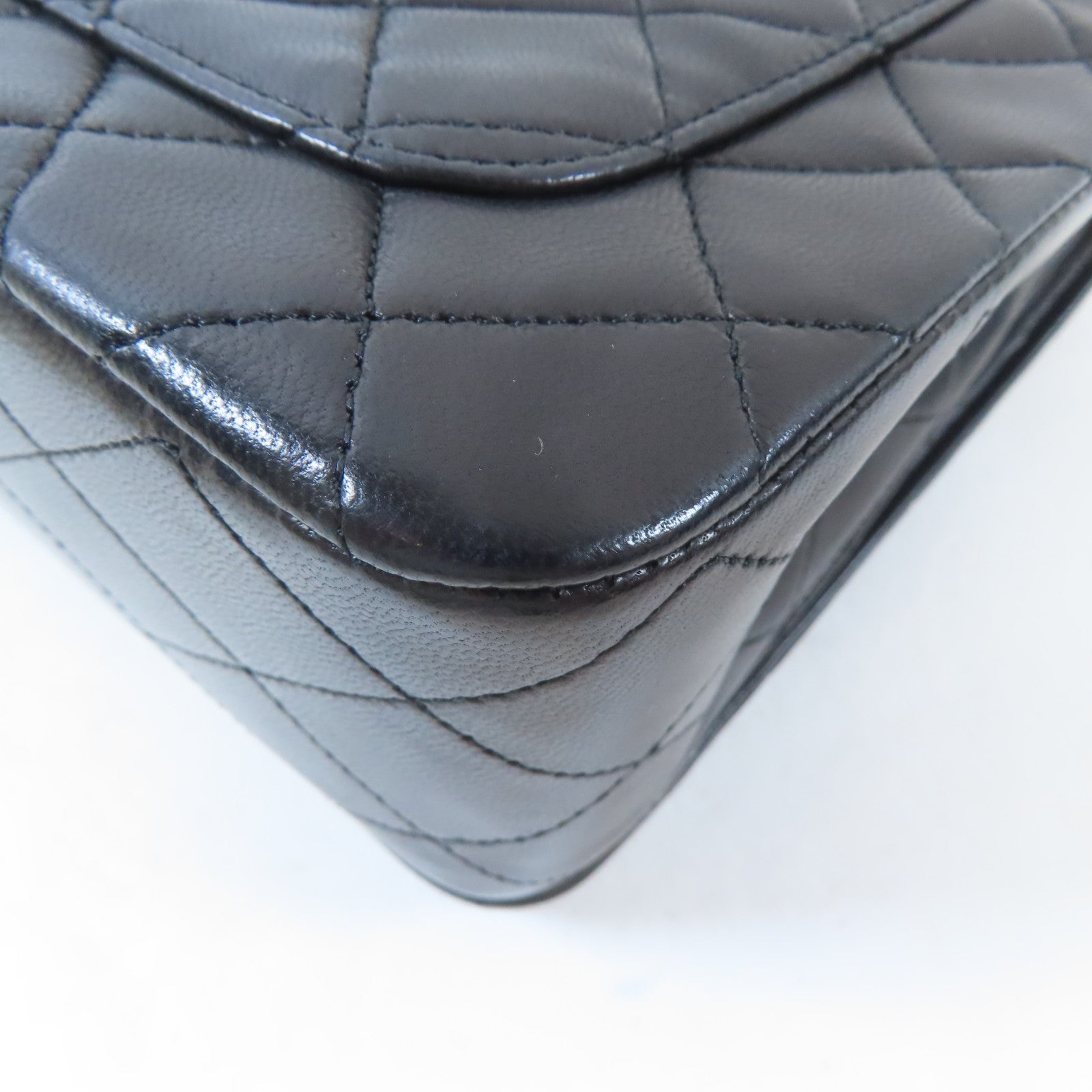 CHANEL 菱格牛皮皮革Chain Shoulder Bag金扣鏈帶肩背袋黑色