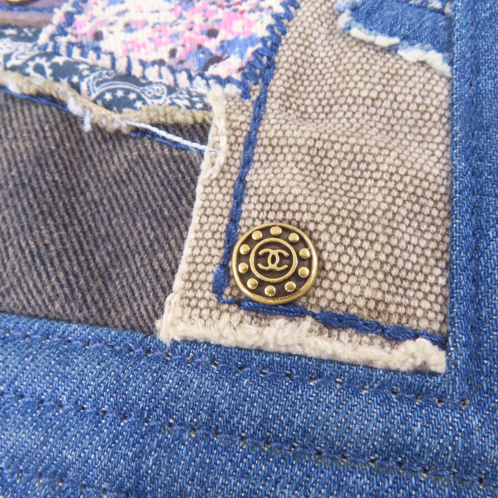 CHANEL 牛仔布Boy 25cm金扣鏈帶肩背袋藍色