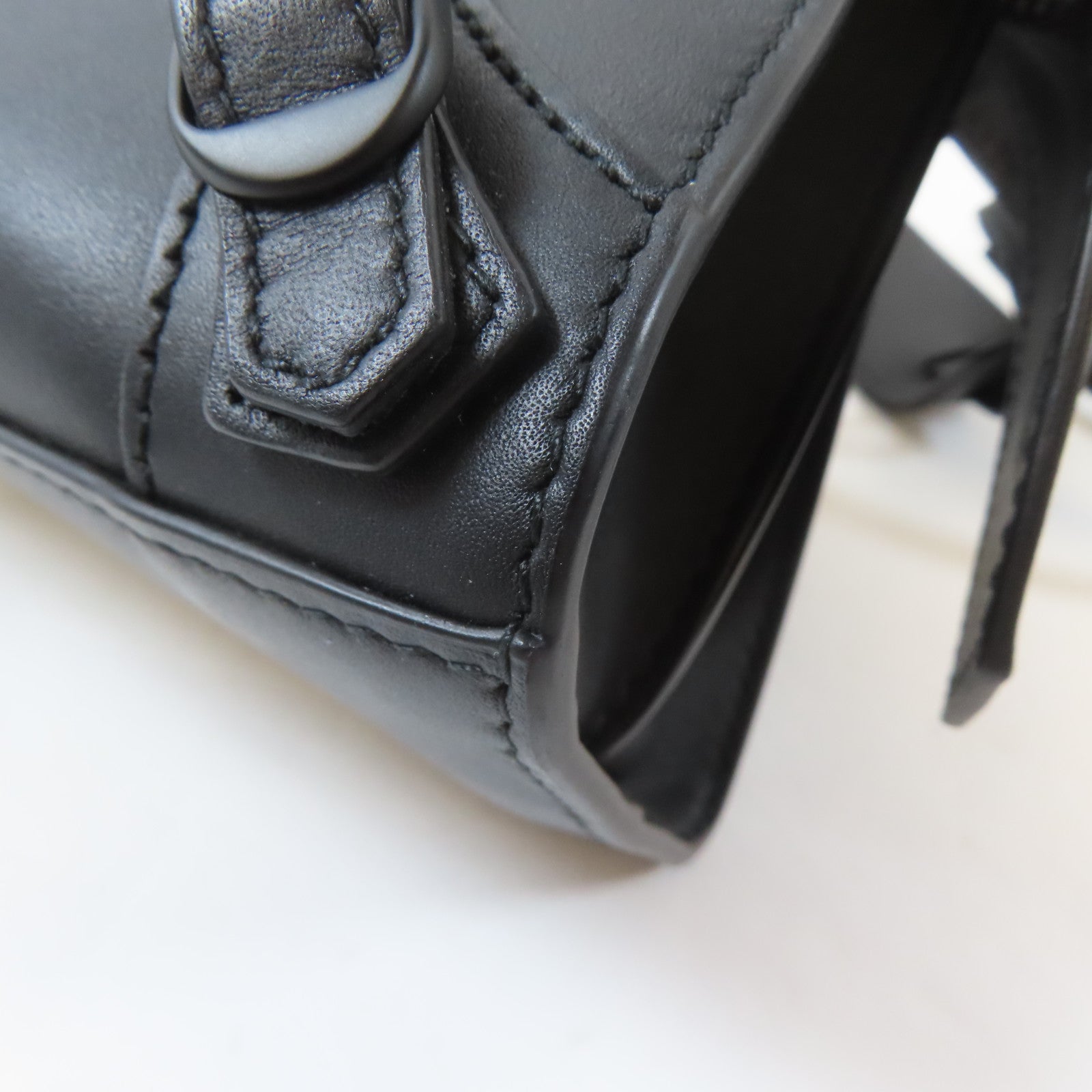BALENCIAGA 【激減優惠】牛皮皮革Neo Classic黑扣手挽肩背兩用袋黑色