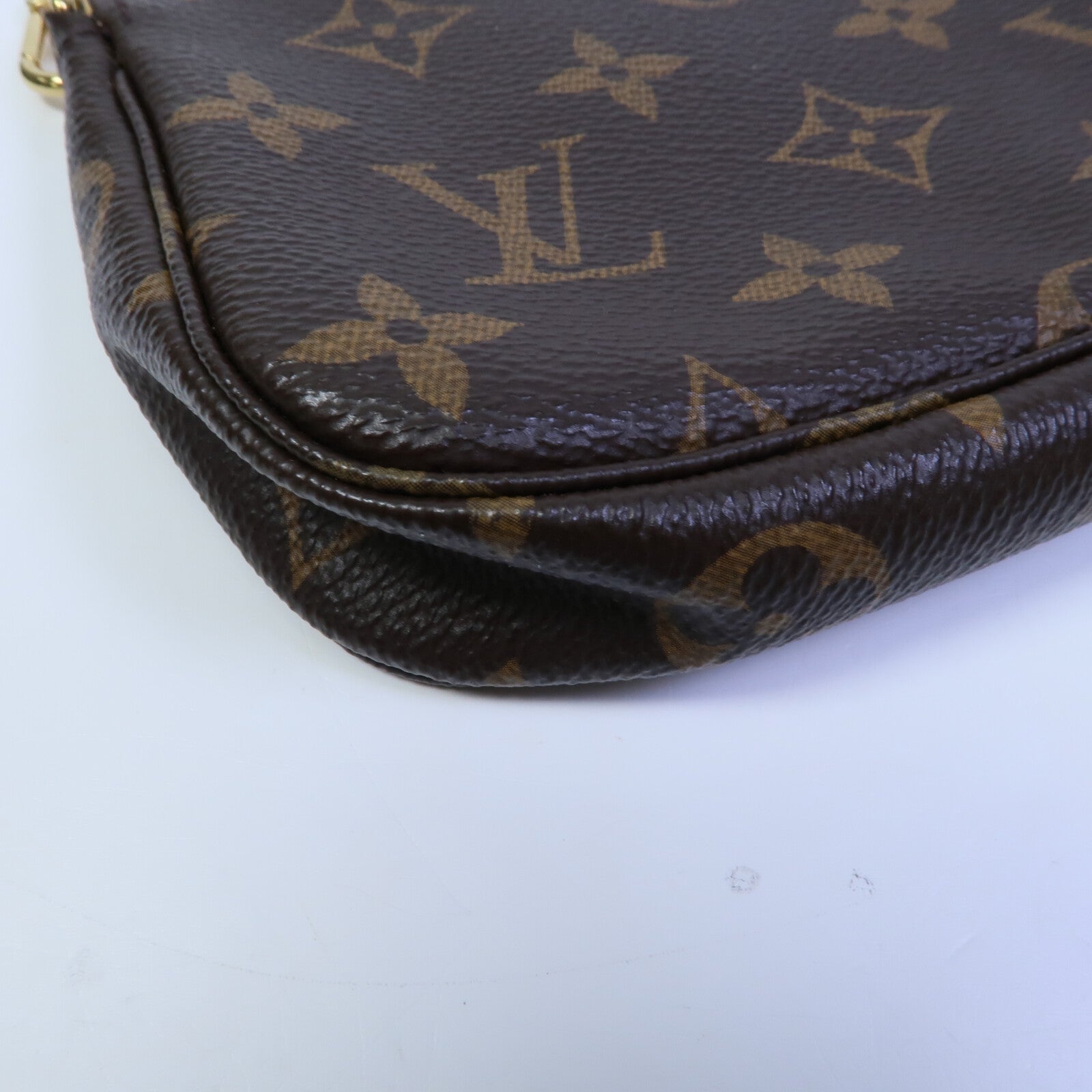 LOUIS VUITTON Monogram Mini Pochette Accessoires鏈帶手挽袋