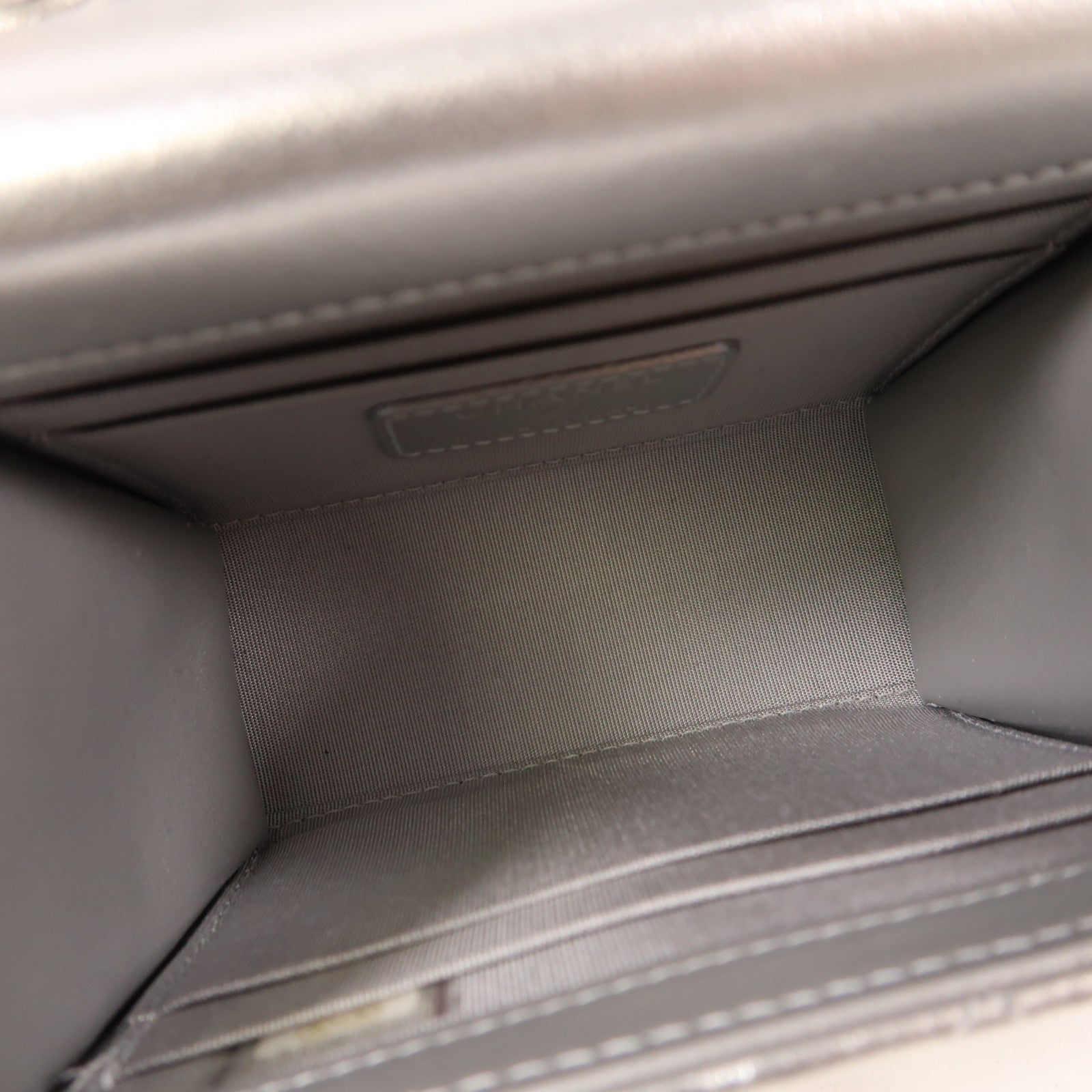 CHANEL 羊皮皮革Micro Trendy CC銀扣鏈帶肩背袋