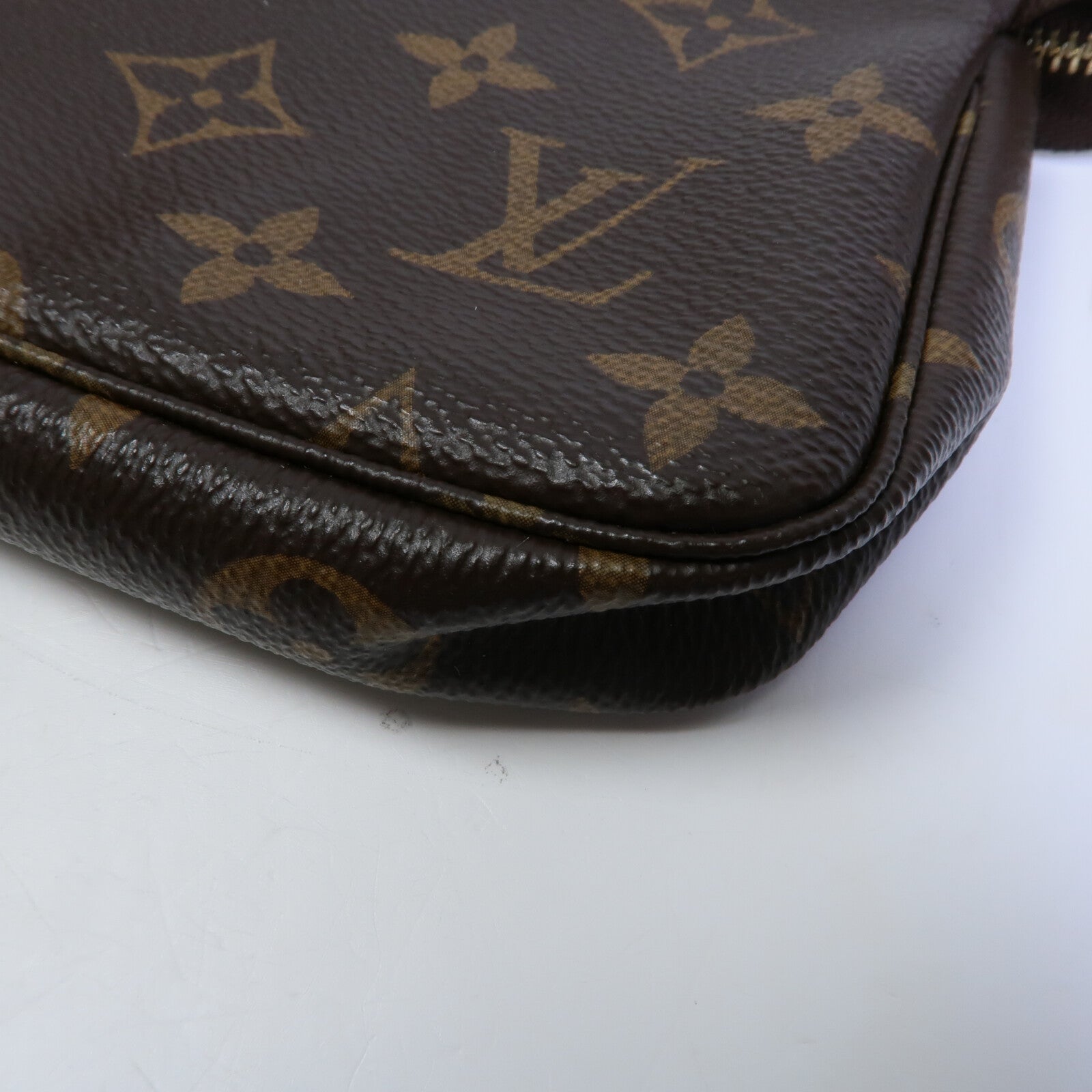 LOUIS VUITTON Monogram Mini Pochette Accessoires鏈帶手挽袋