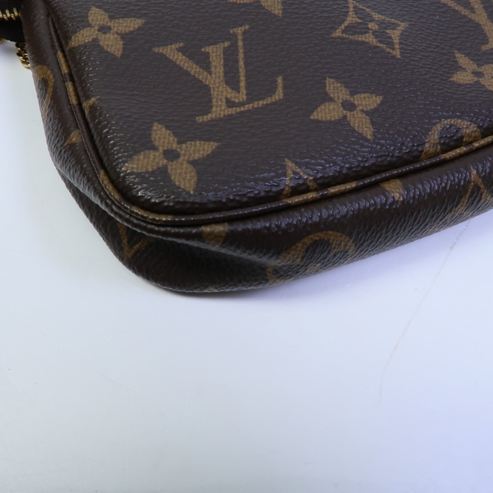 LOUIS VUITTON Monogram Mini Pochette Accessoires鏈帶手挽袋