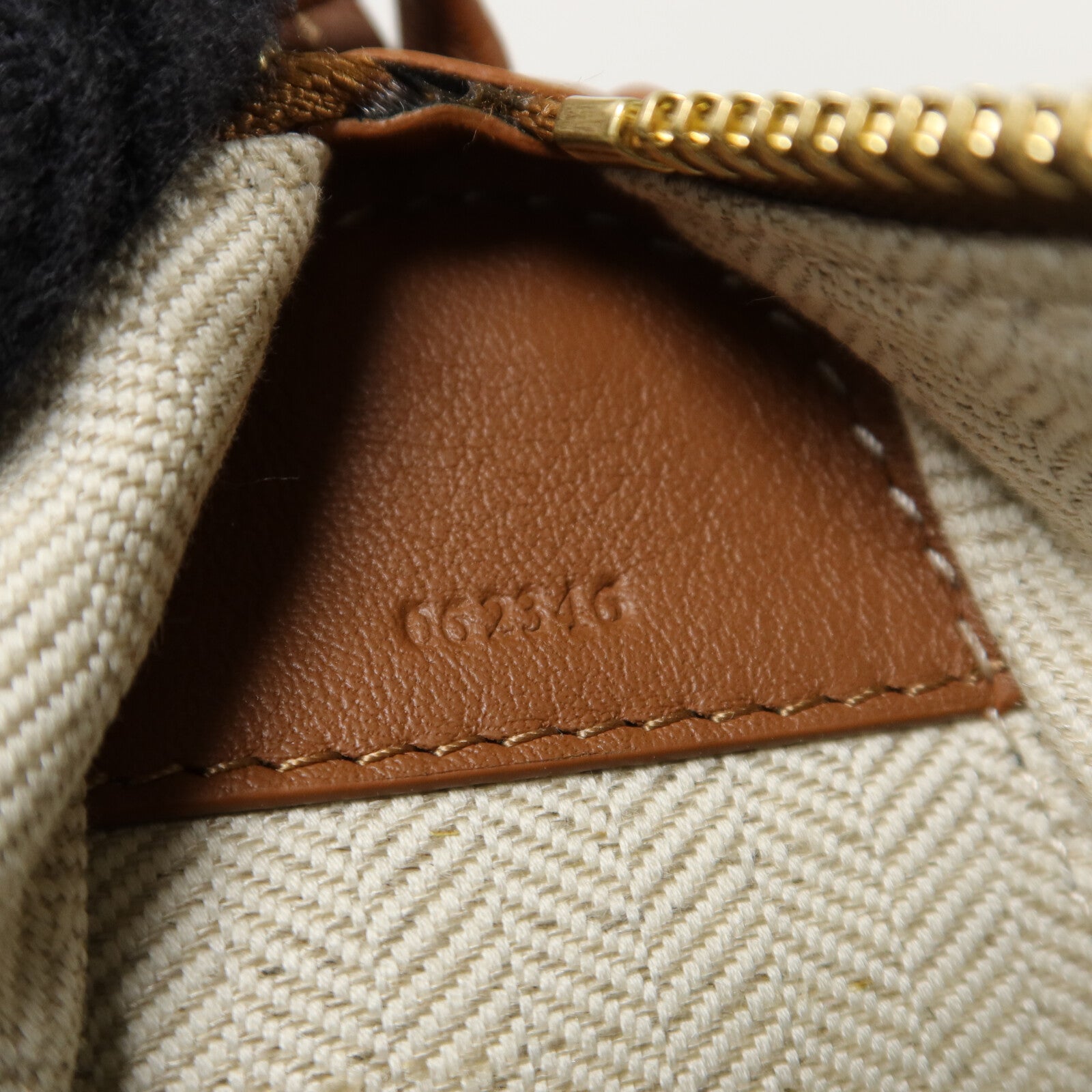 LOEWE 牛皮皮革Mini Hammock Hobo手挽肩背兩用袋