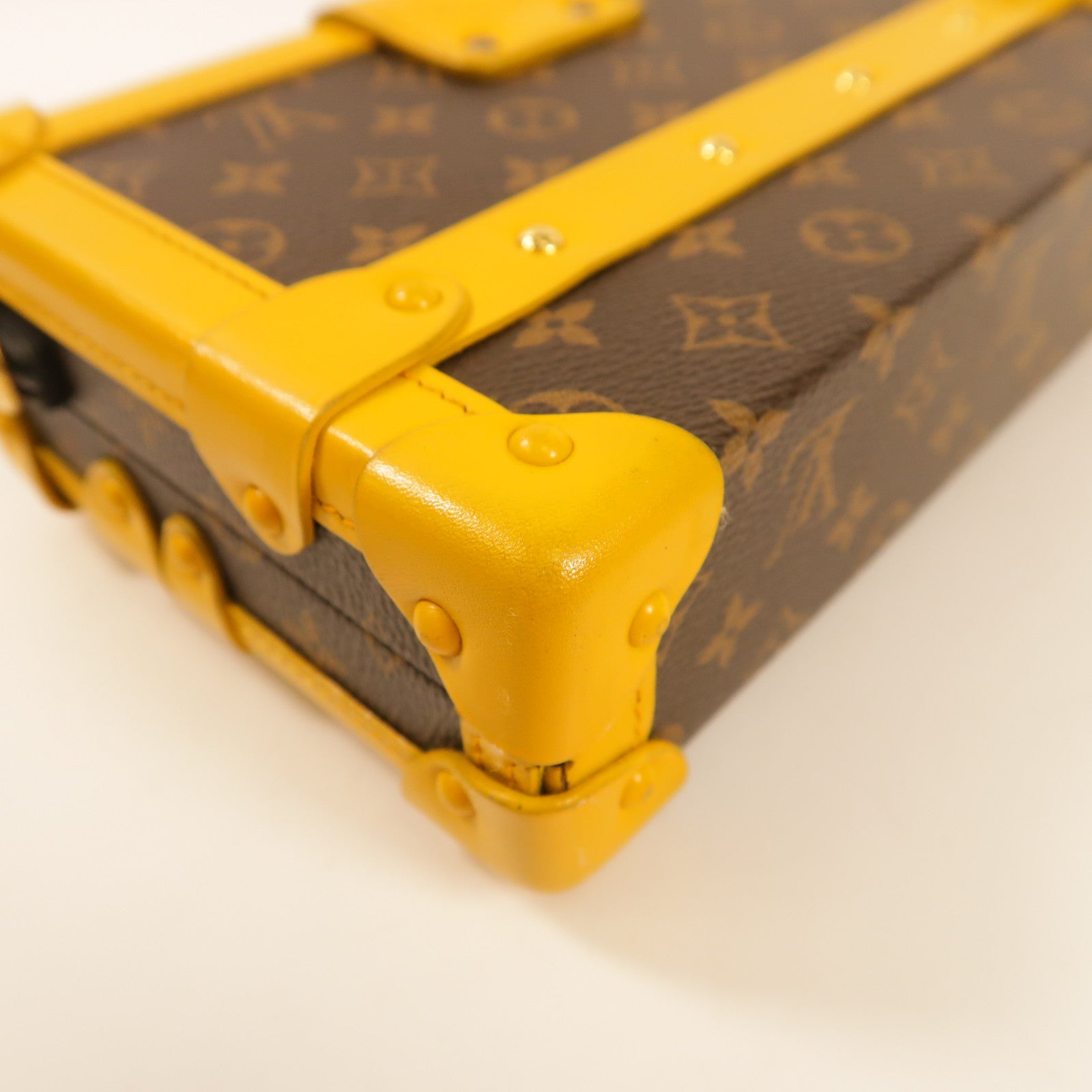 LOUIS VUITTON Monogram Petite Malle金扣肩背袋啡色/黃色
