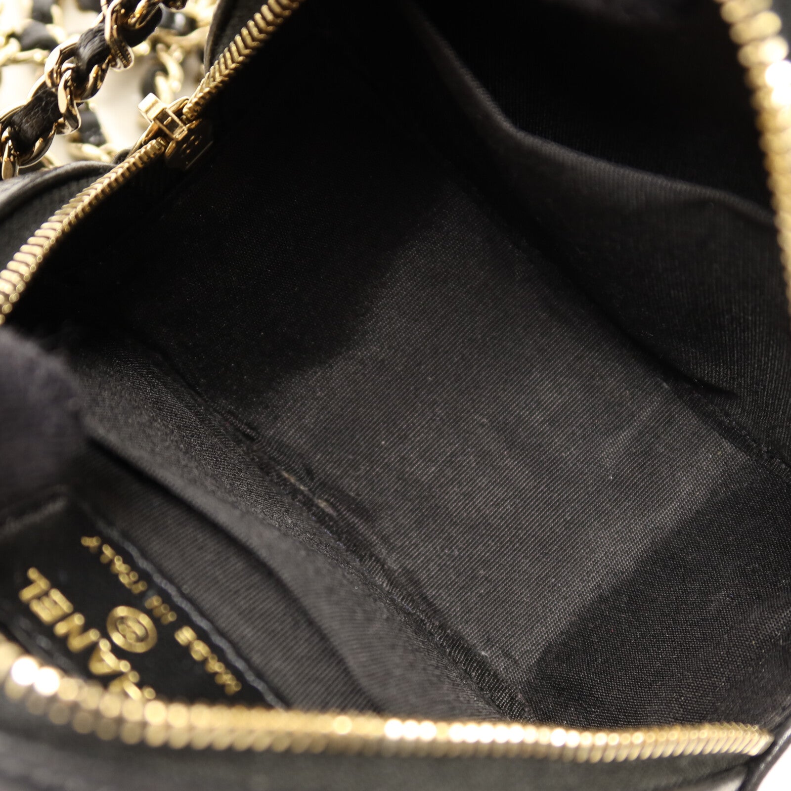 CHANEL 牛皮皮革Chain Shoulder金扣鏈帶肩背袋