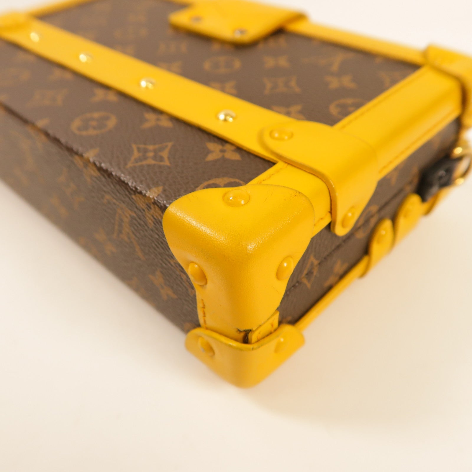 LOUIS VUITTON Monogram Petite Malle金扣肩背袋啡色/黃色
