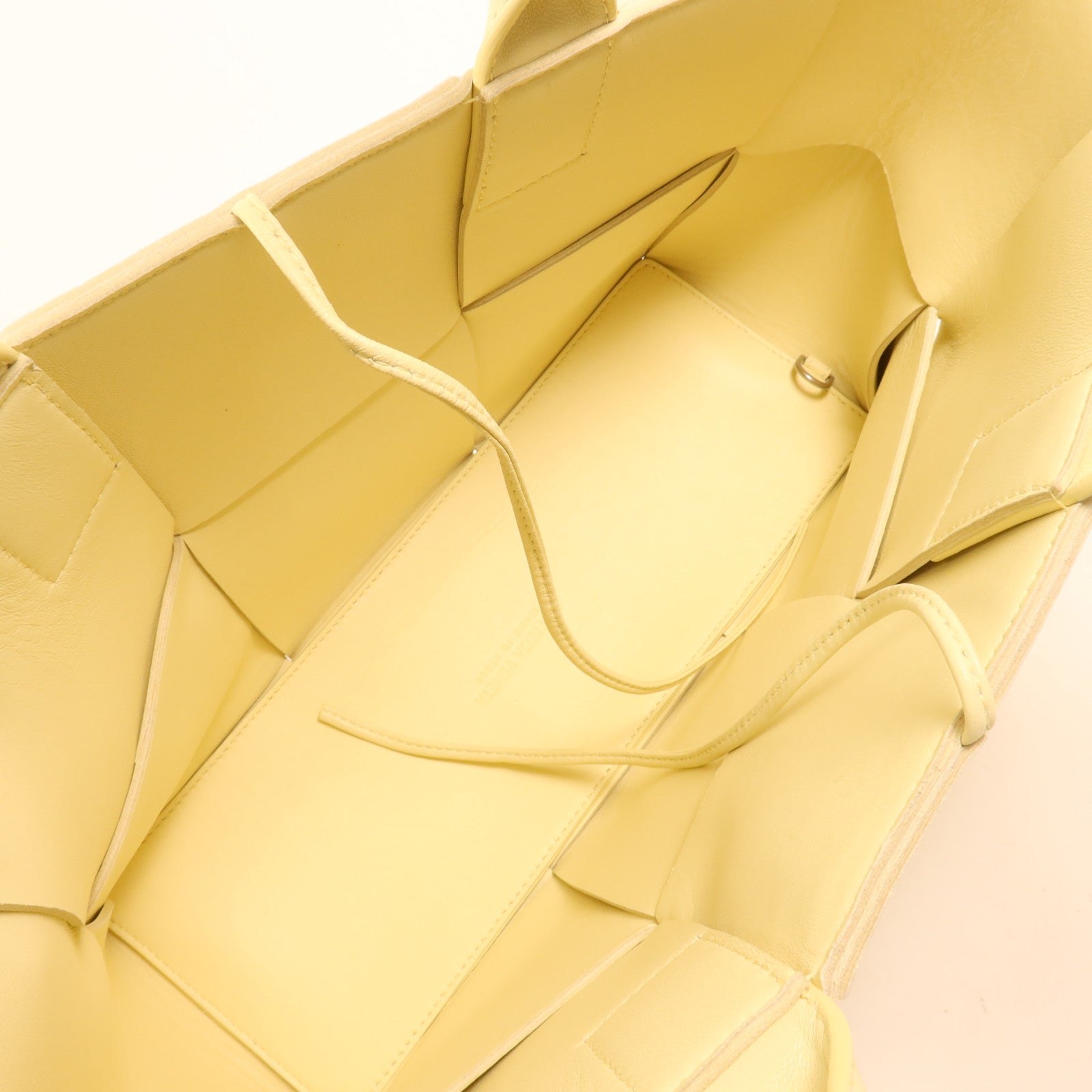 BOTTEGA VENETA 牛皮皮革Arco Tote銀扣手挽袋