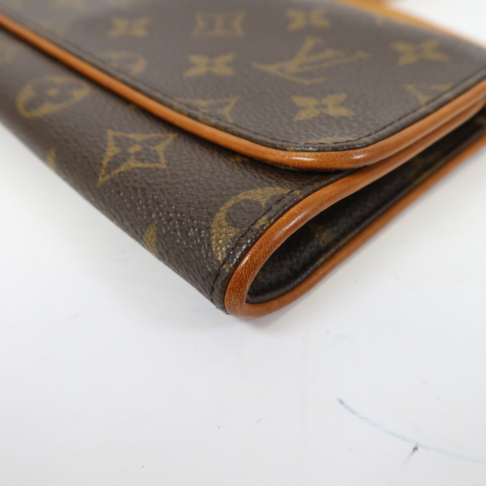 LOUIS VUITTON 【激減優惠】Monogram Pochette Twin金扣肩背袋啡色