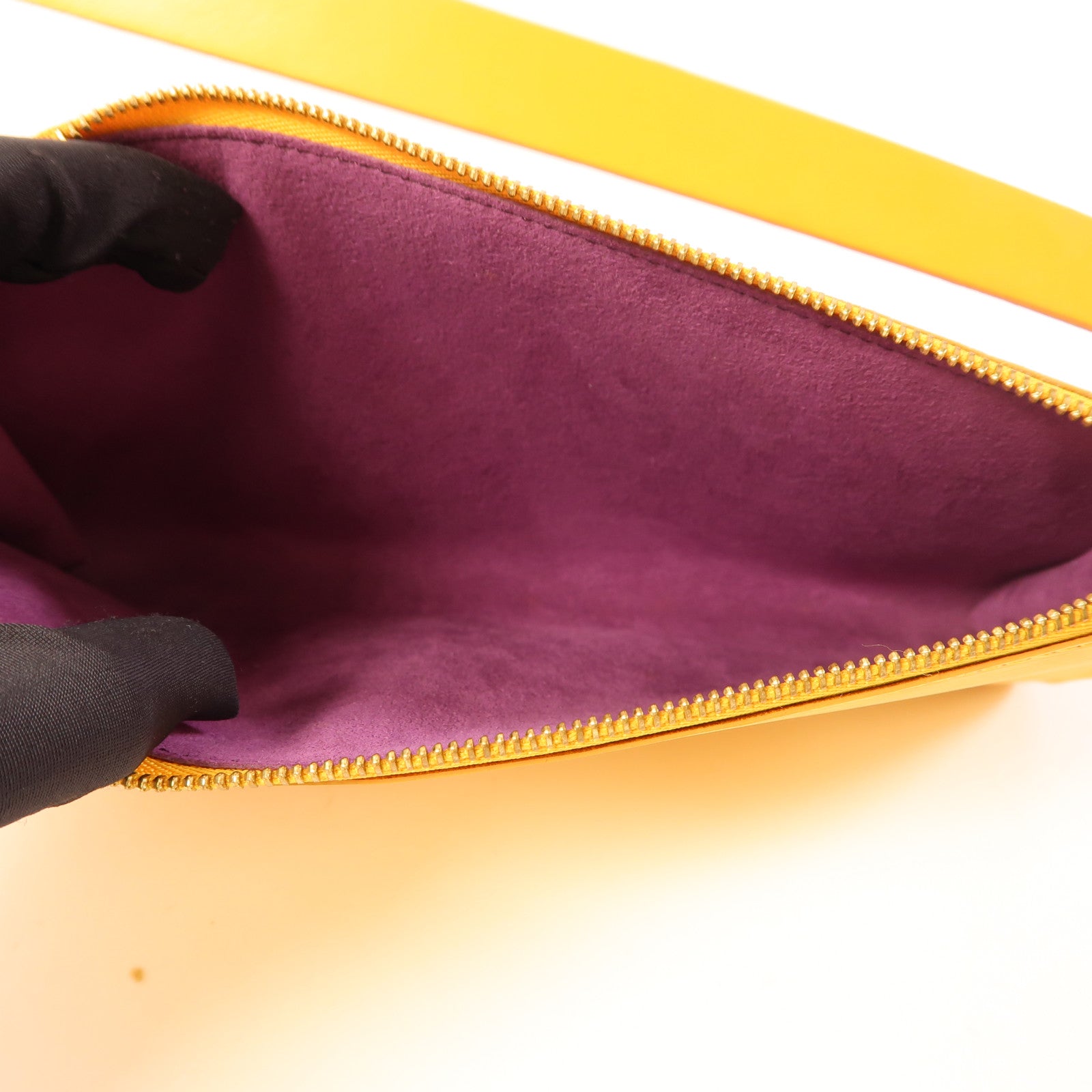 LOUIS VUITTON Epi Pochette Accessoires Pouch金扣手挽袋