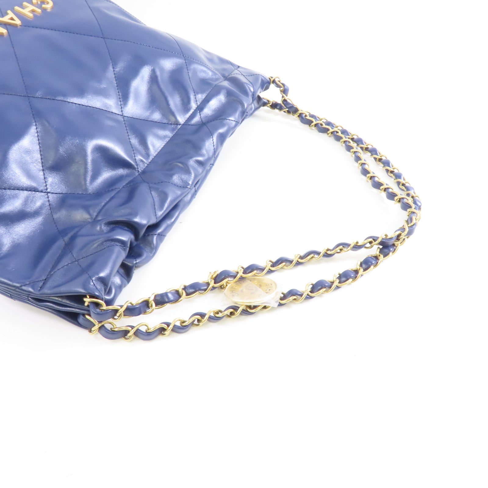CHANEL 菱格牛皮皮革Chanel 22 Small金扣鏈帶肩背袋藍色