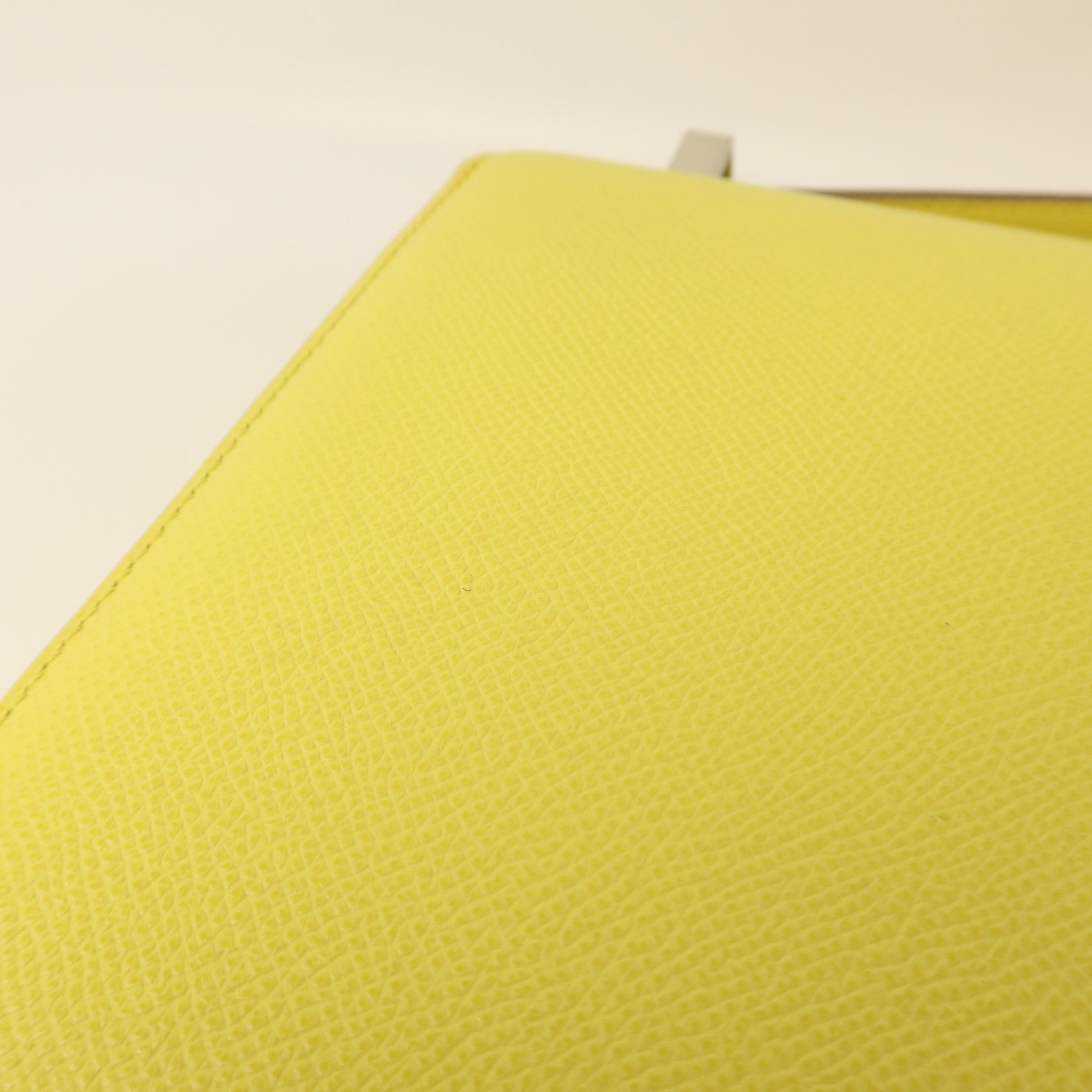 HERMES Epsom皮革Constance 24銀扣肩背袋Lime