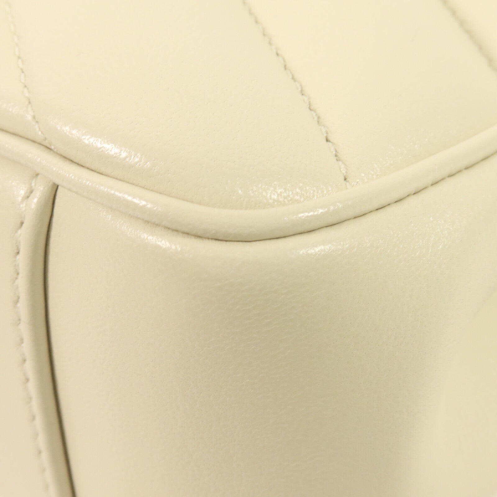SAINT LAURENT 羊皮皮革Lou Lou Small鏈帶肩背袋