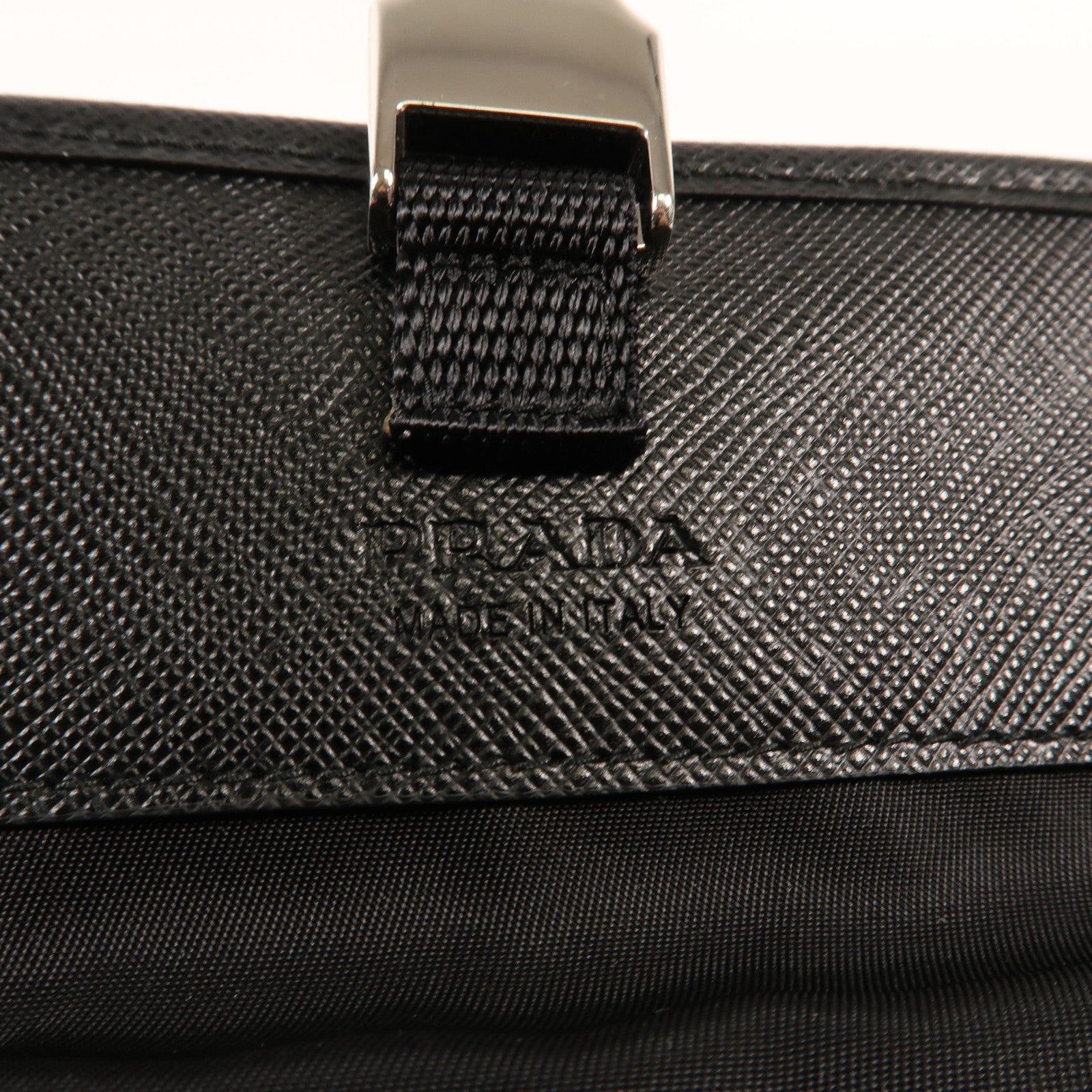 PRADA 尼龍Shoulder Bag銀扣肩背袋