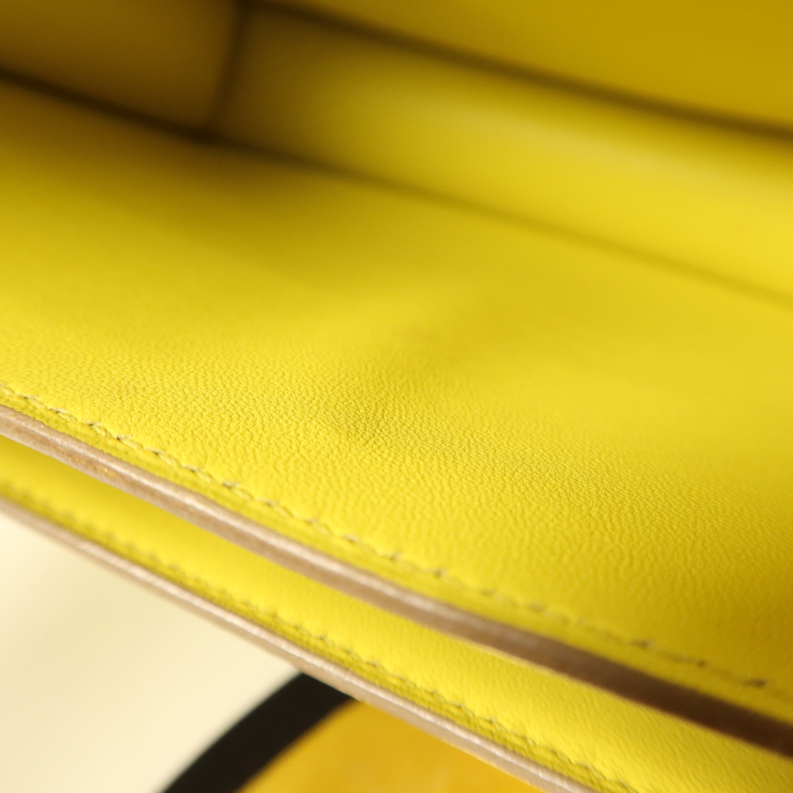 HERMES Epsom皮革Constance 24銀扣肩背袋Lime