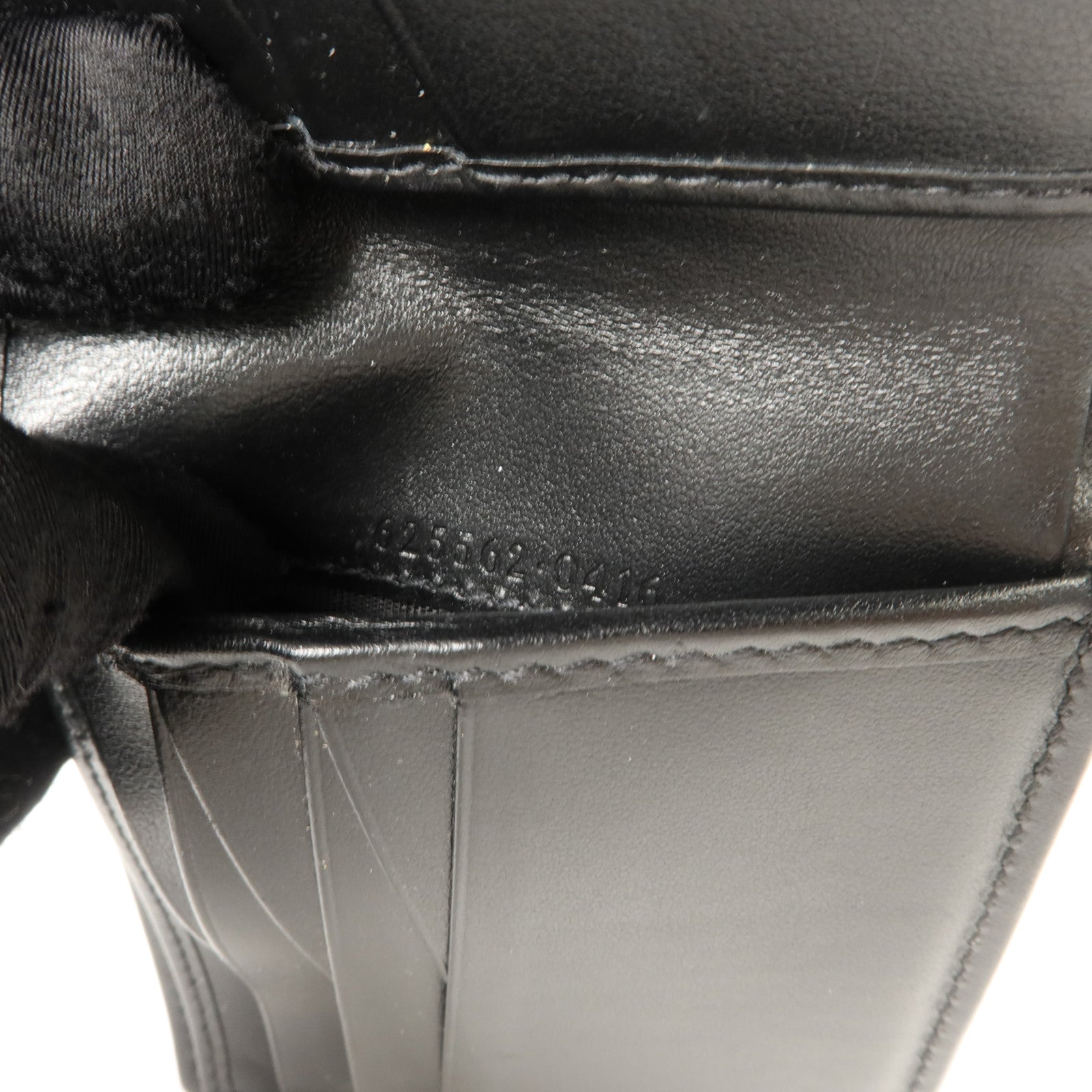 GUCCI 牛皮皮革GG Embossed Wallet錢包