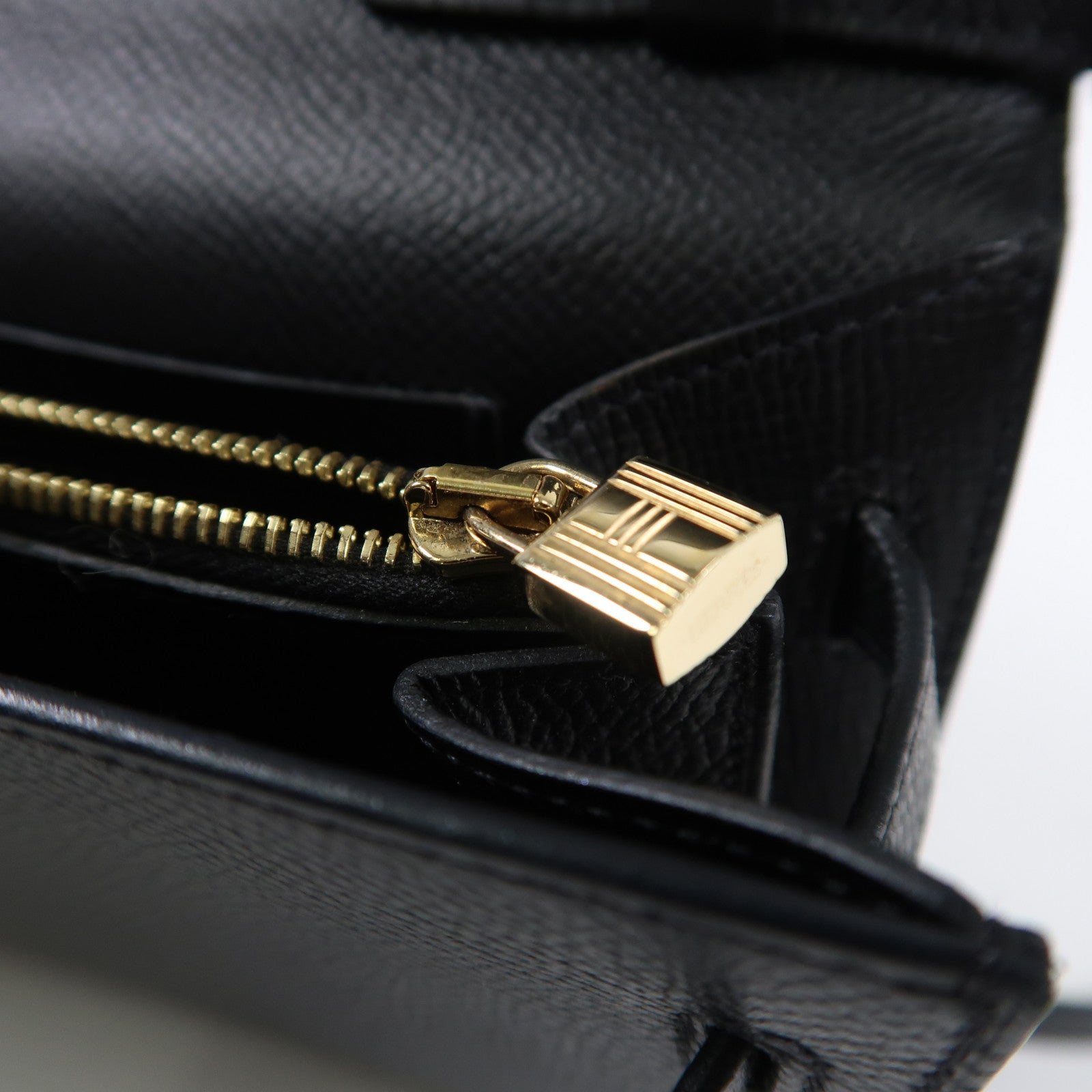 HERMES Epsom皮革Kelly To Go金扣肩背袋Noir