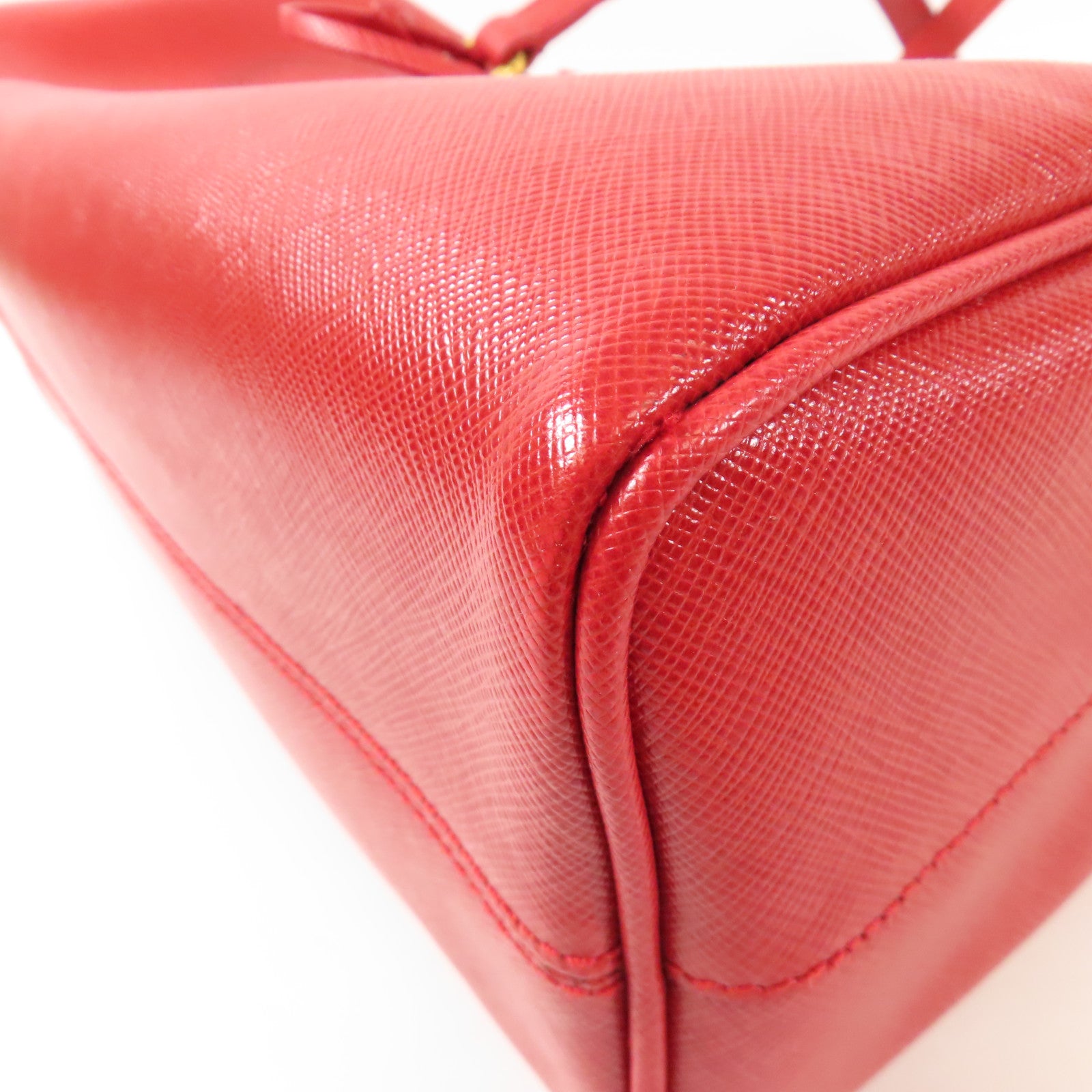 PRADA 牛皮皮革Shoulder Bag金扣肩背袋