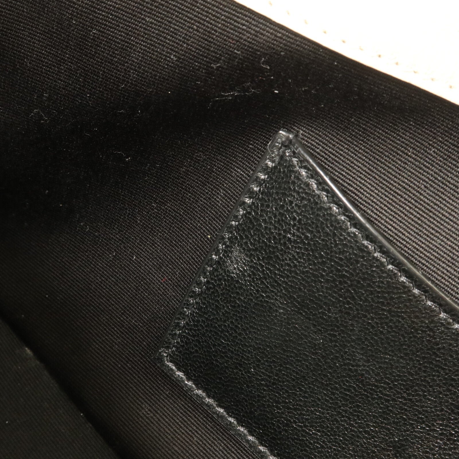 SAINT LAURENT 羊皮皮革Lou Lou Small鏈帶肩背袋