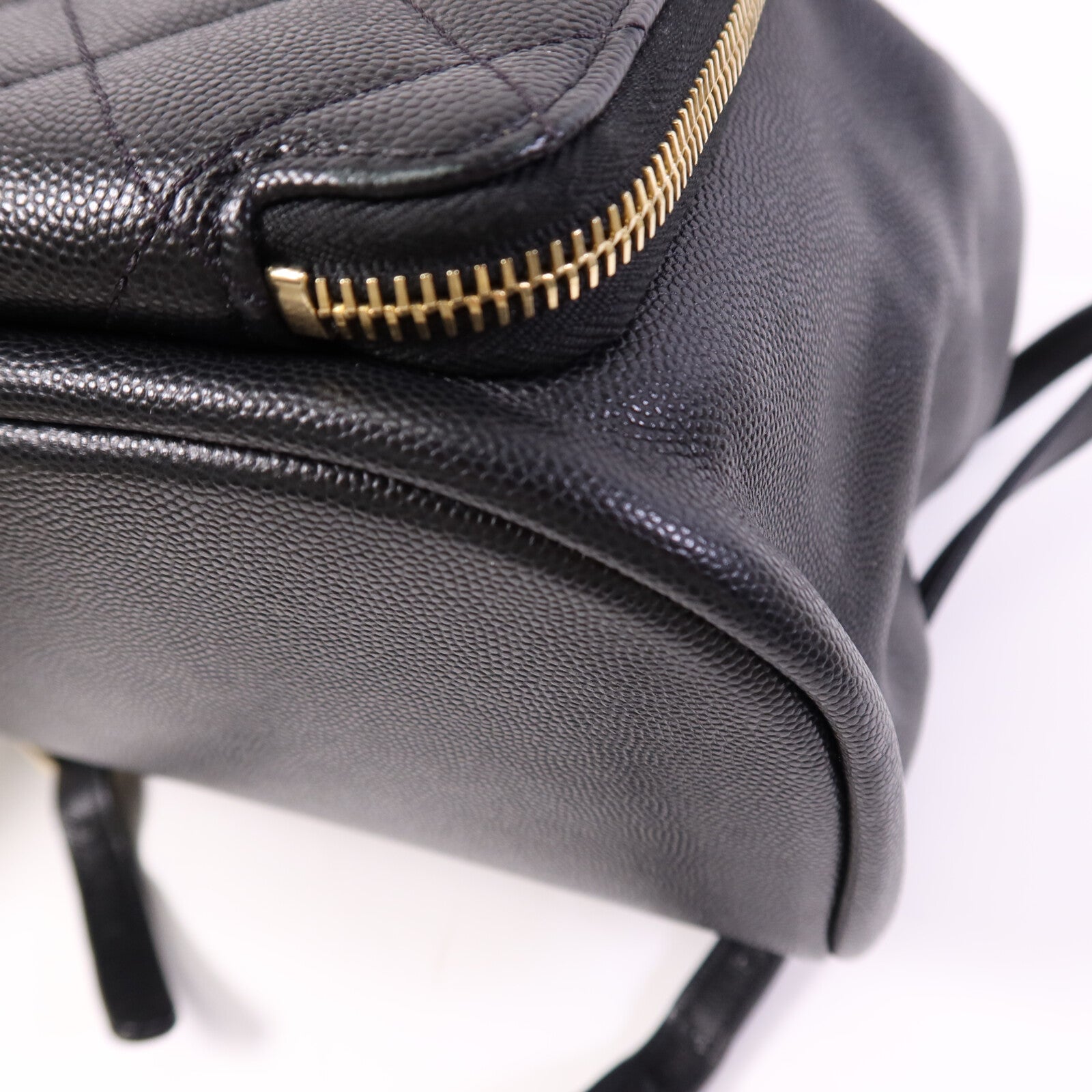 CHANEL 牛皮皮革Affinity Backpack金扣鏈帶背包