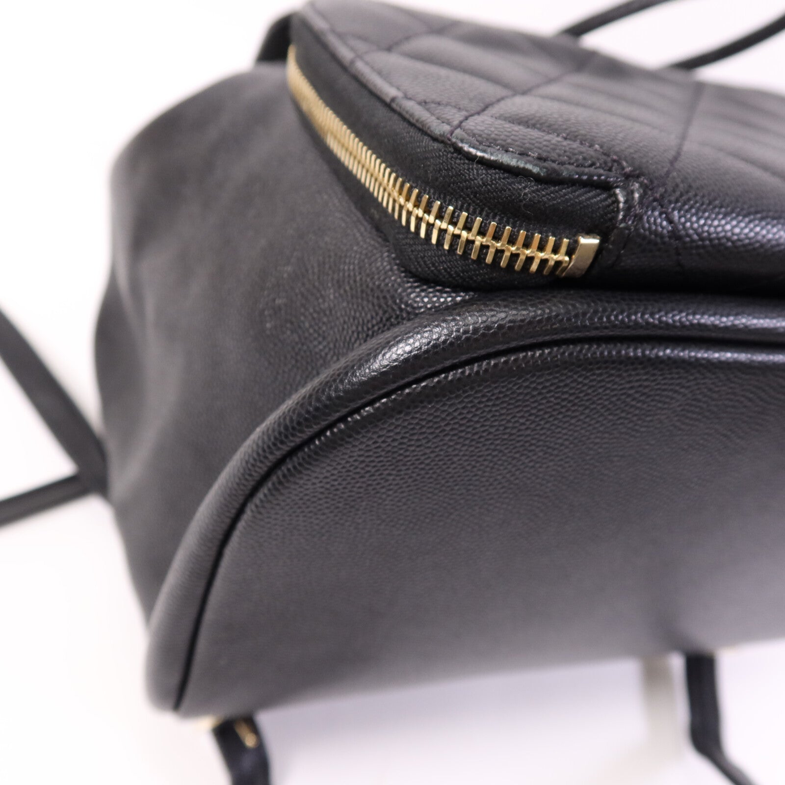 CHANEL 牛皮皮革Affinity Backpack金扣鏈帶背包