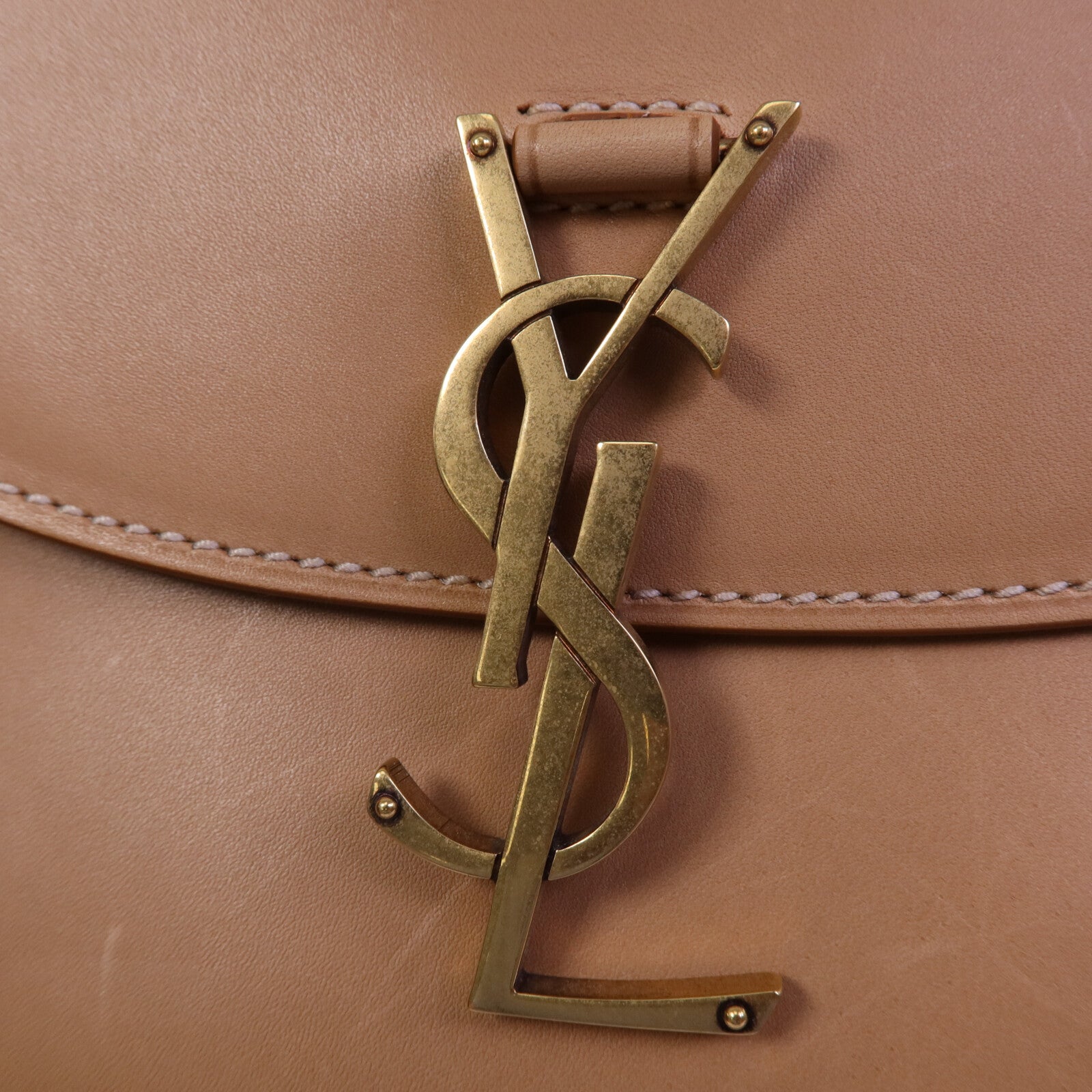 YVES SAINT LAURENT 牛皮皮革Kaia Bag金扣肩背袋