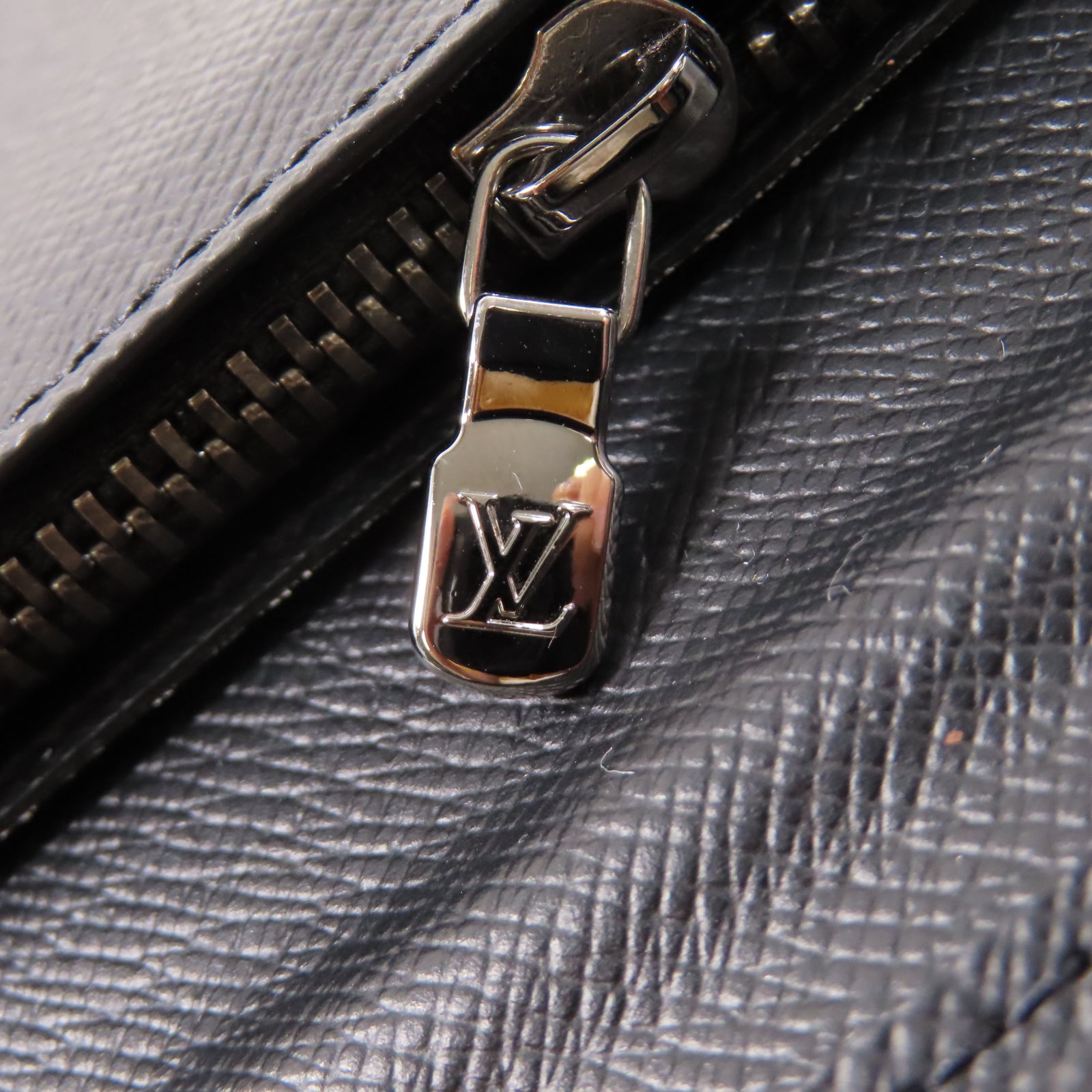 LOUIS VUITTON Monogram Eclipse Brazza Wallet銀扣長錢包黑色