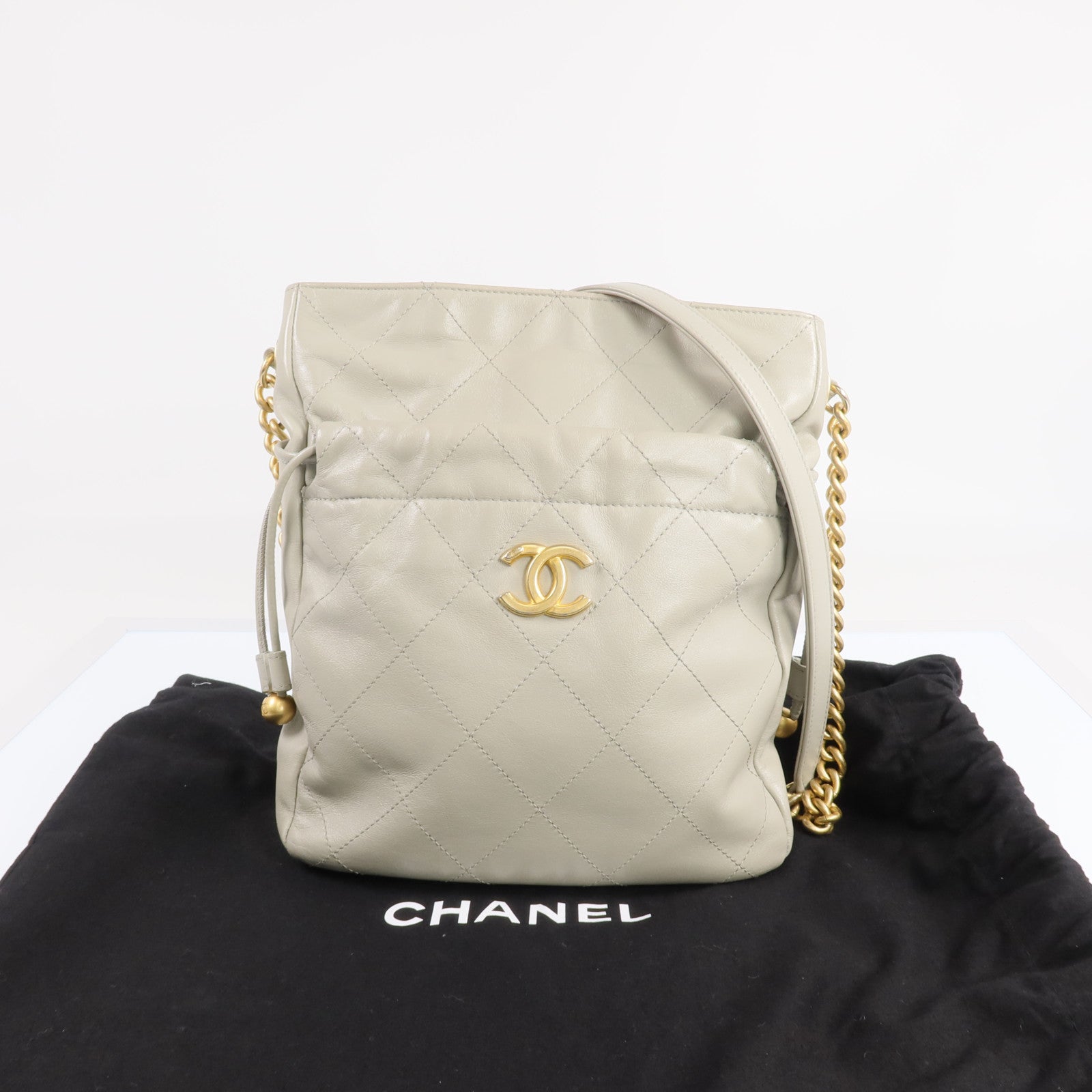 CHANEL 牛皮皮革Chain Shoulder Bag金扣鏈帶肩背袋