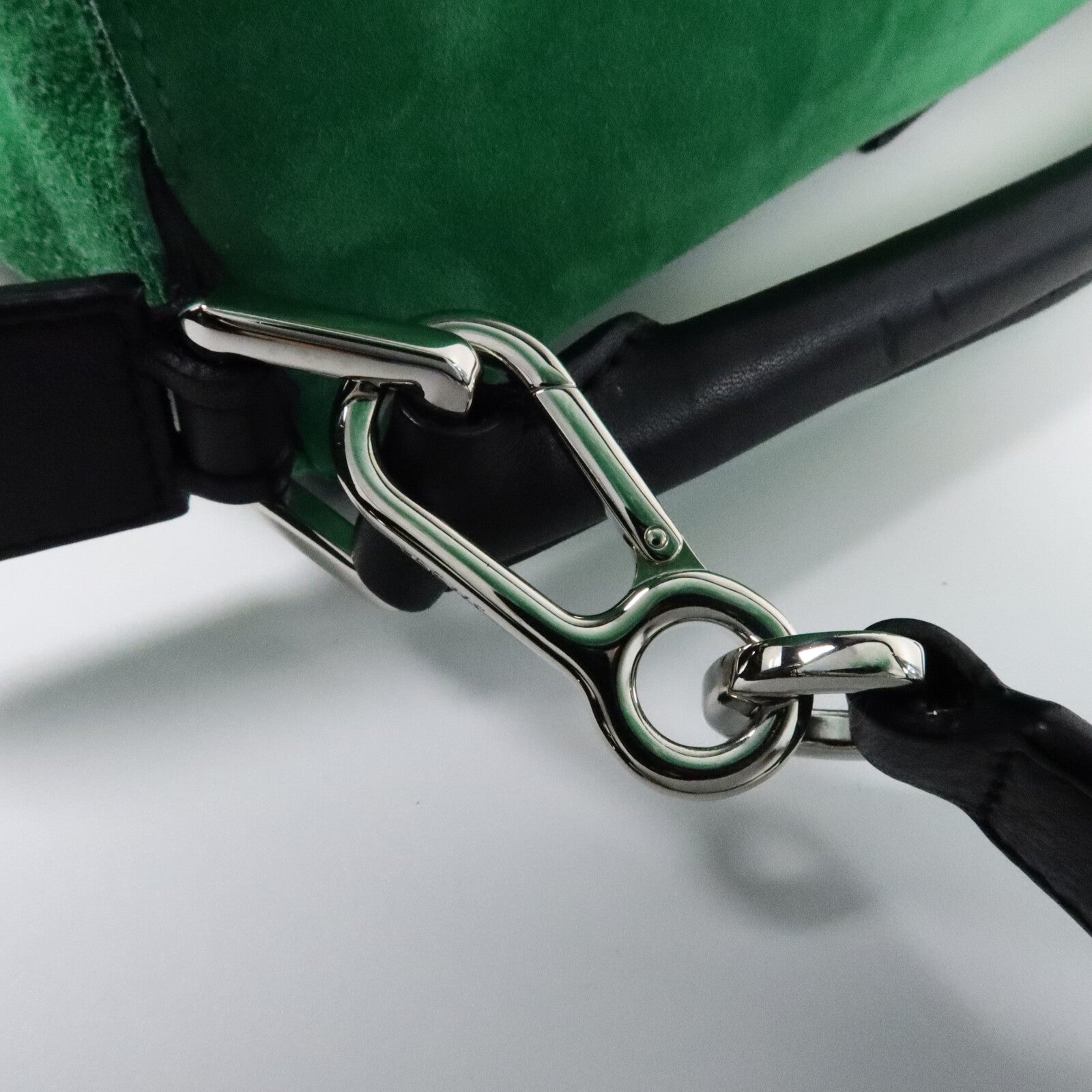 LOEWE 麂皮皮革Puzzle Medium手挽肩背兩用袋