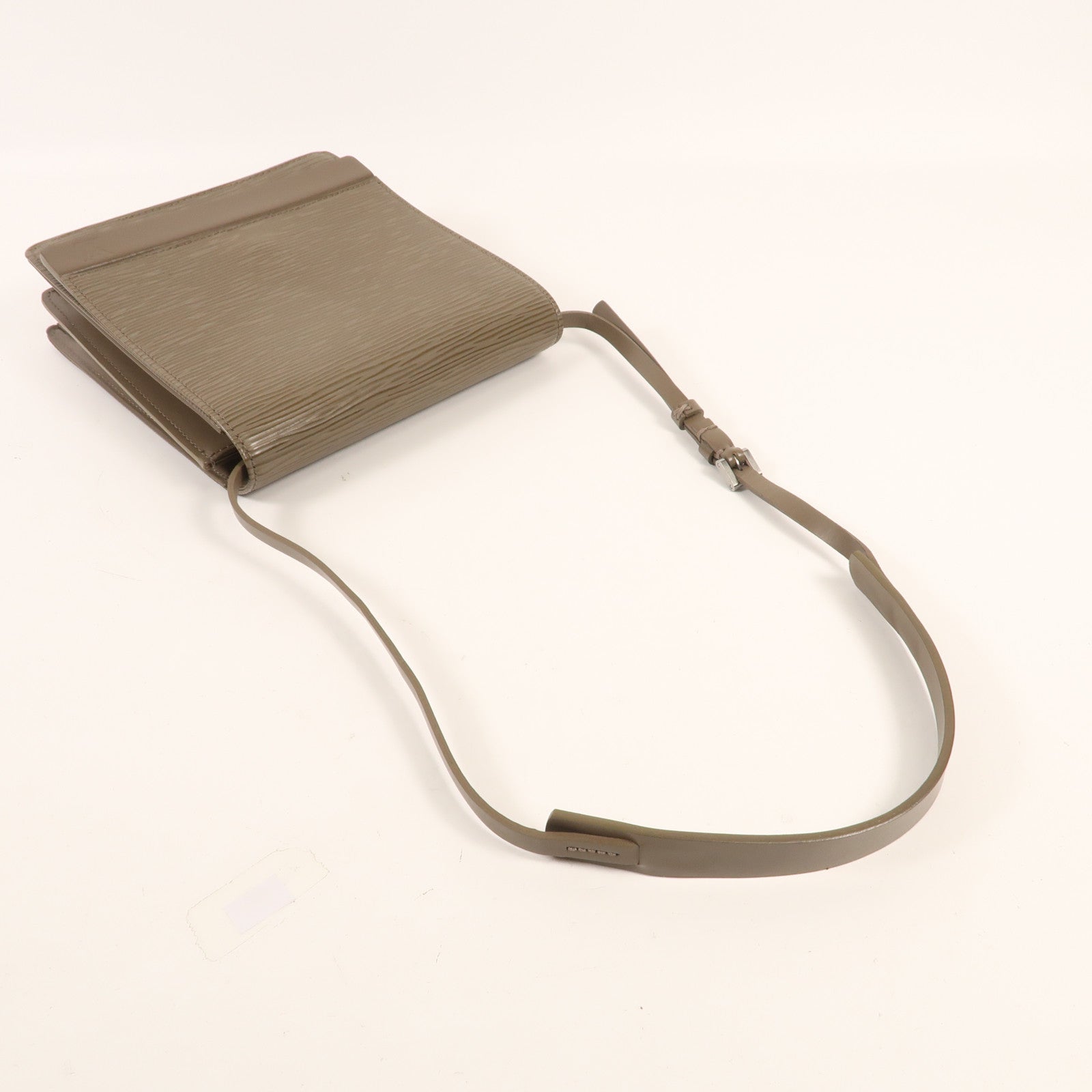 LOUIS VUITTON Epi Saint Tropez銀扣肩背袋