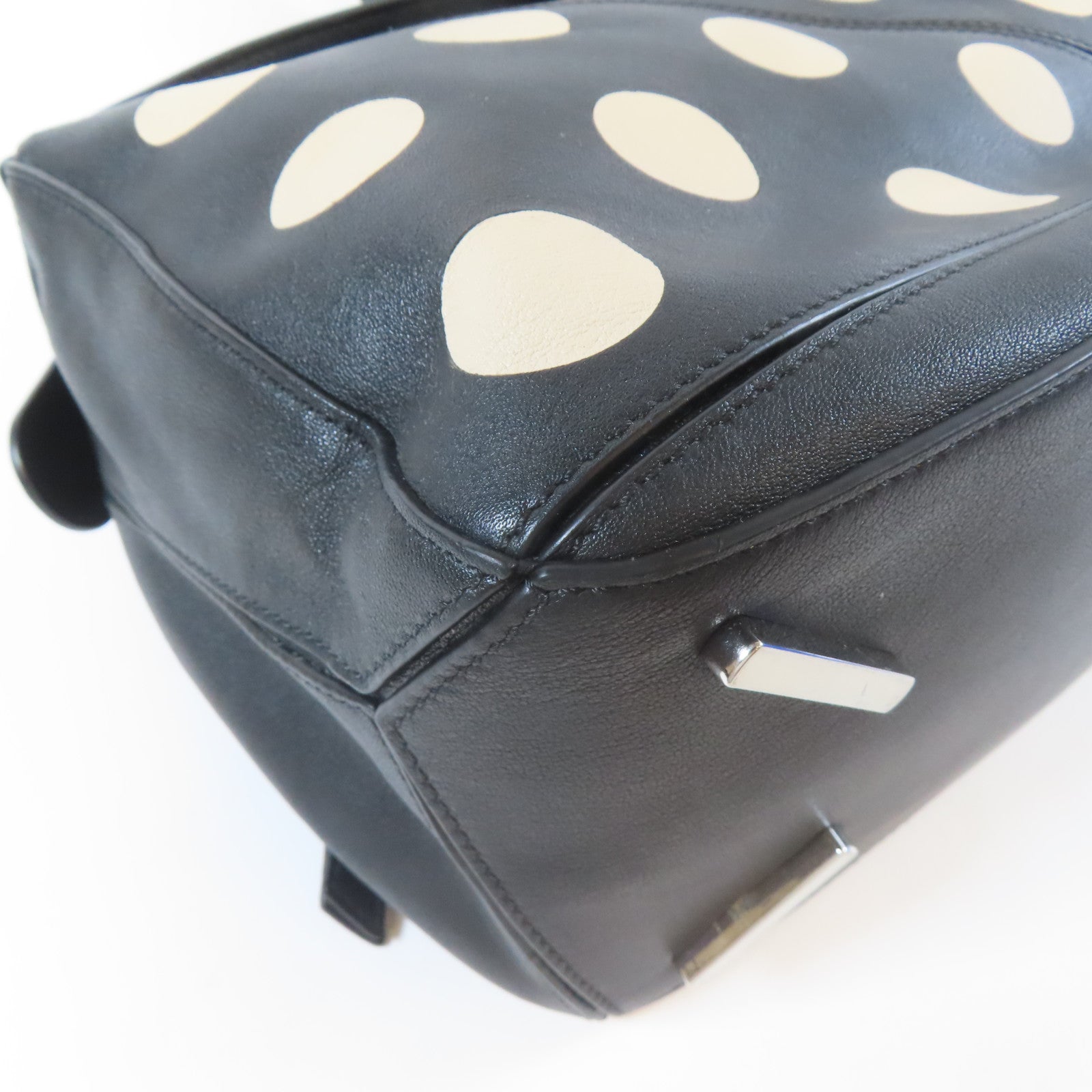 LOEWE 牛皮皮革Puzzle Polka Dot銀扣手挽肩背兩用袋黑色