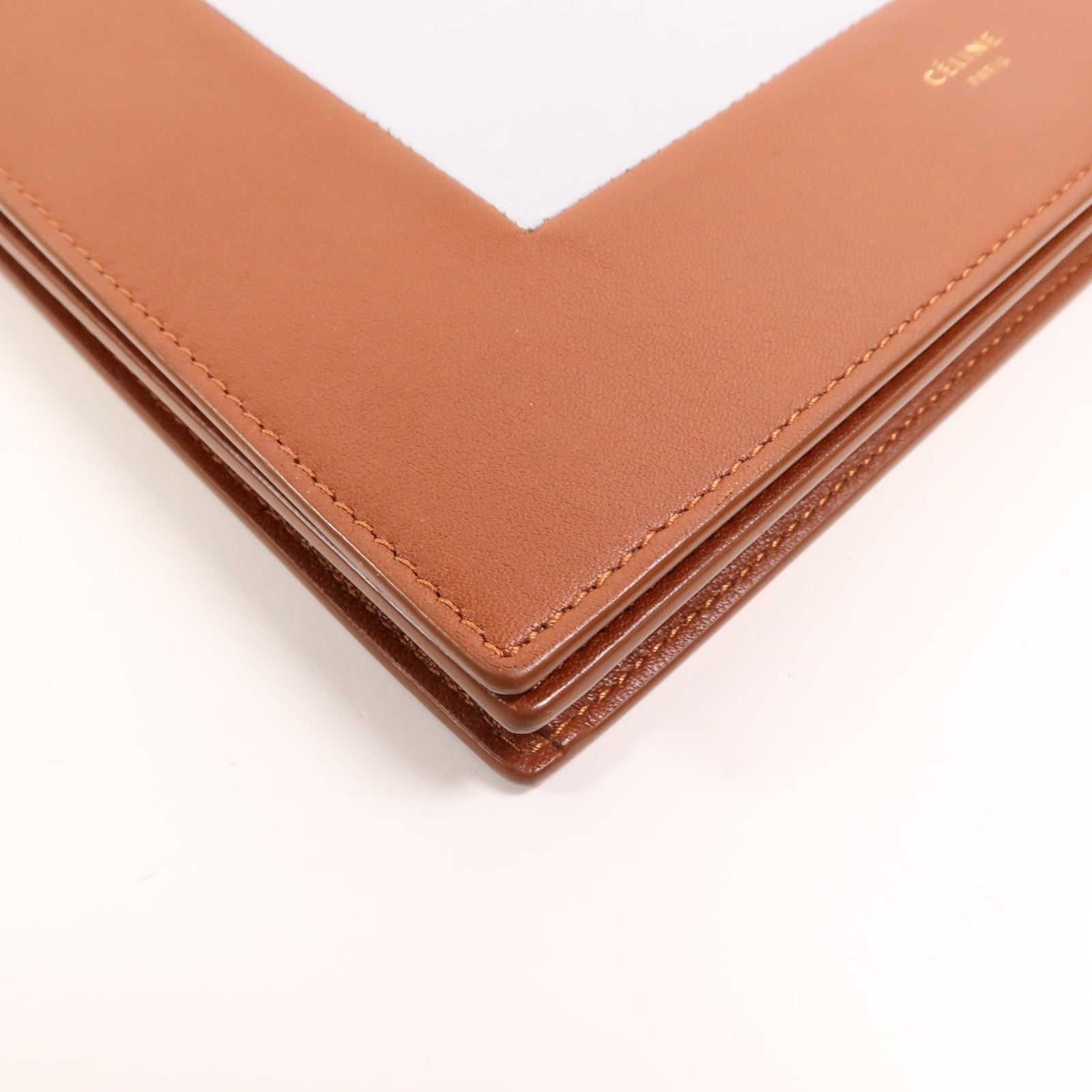 CELINE 牛皮皮革Frame Wallet On Chain鏈帶肩背袋