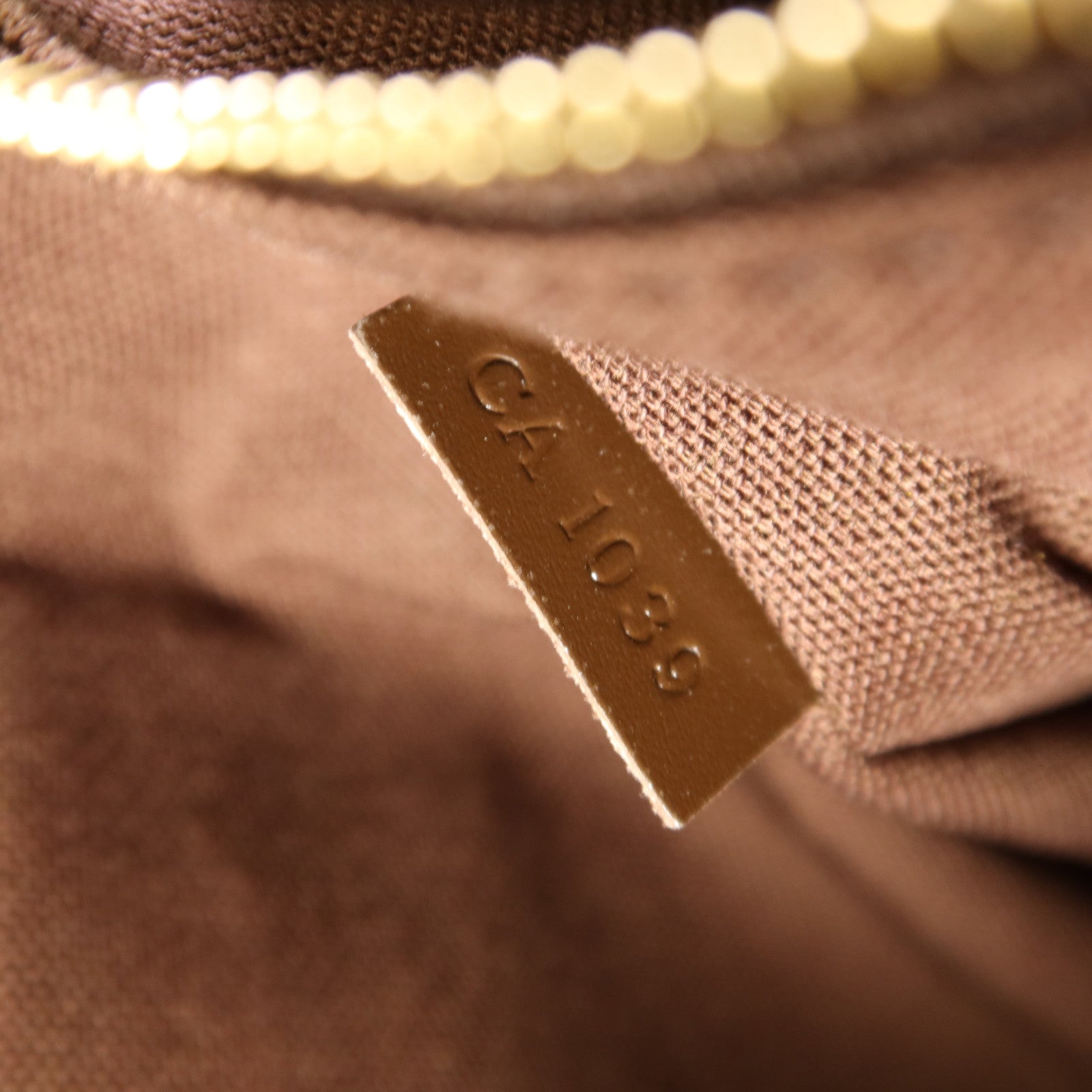 LOUIS VUITTON Damier Beaubourg金扣肩背袋/手挽袋棕色