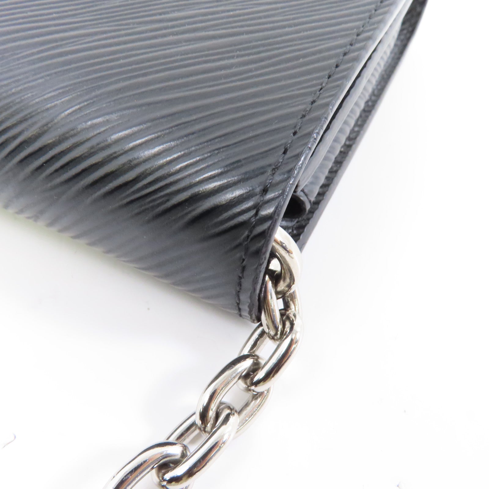 LOUIS VUITTON Epi Portefuille Twist Chain Wallet銀扣鏈帶肩背袋黑色