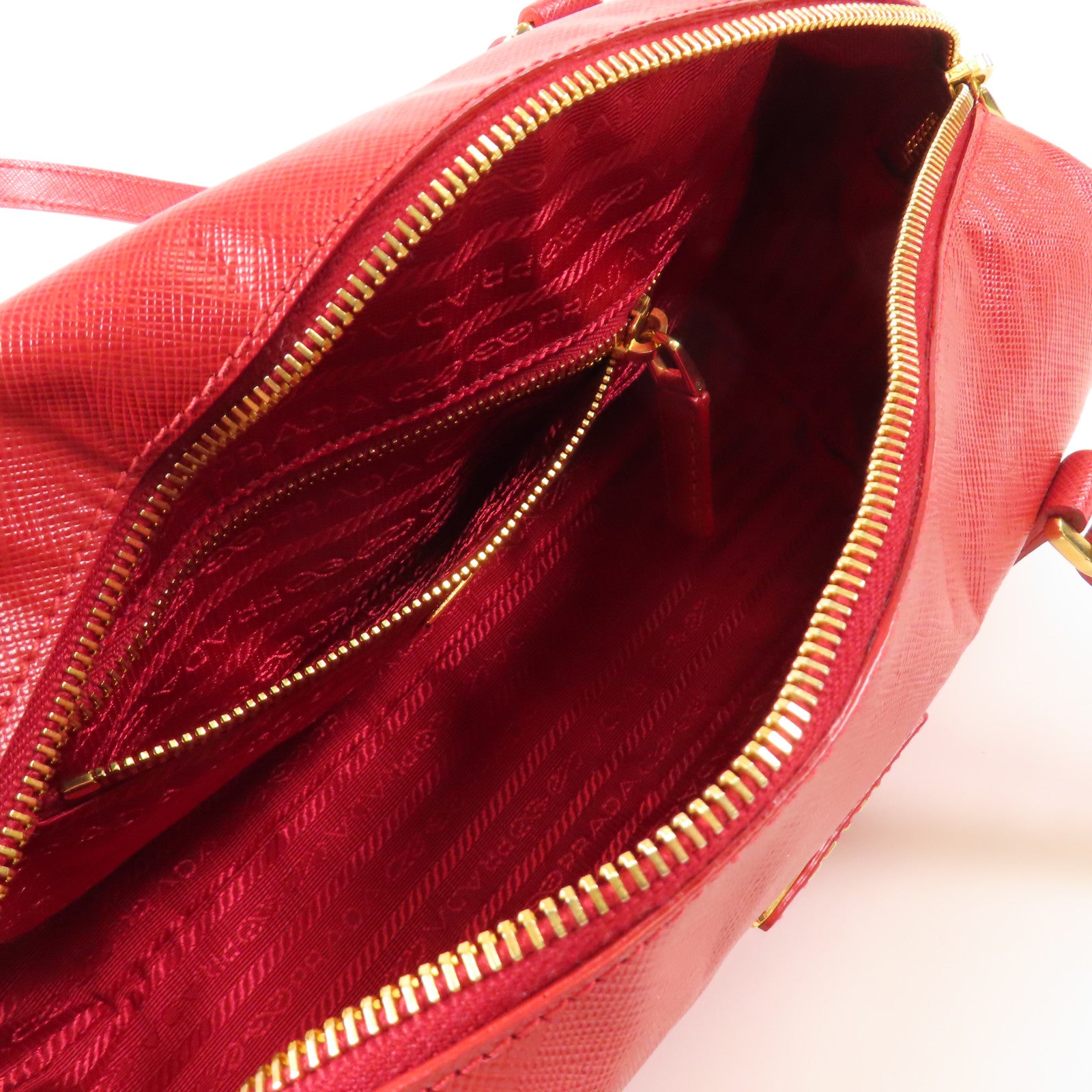 PRADA 牛皮皮革Shoulder Bag金扣肩背袋