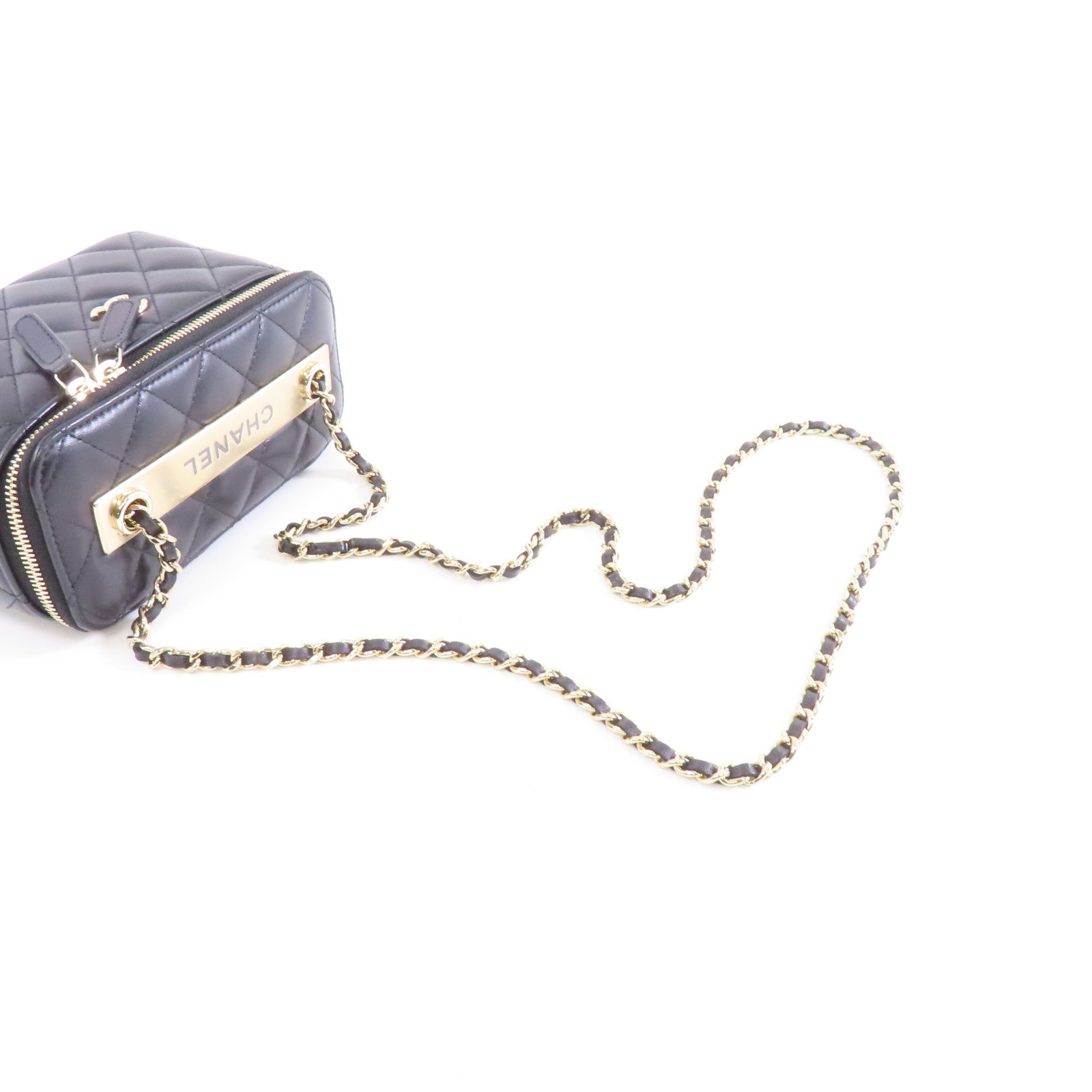 CHANEL 菱格羊皮皮革Vanity Bag金扣鏈帶肩背袋黑色