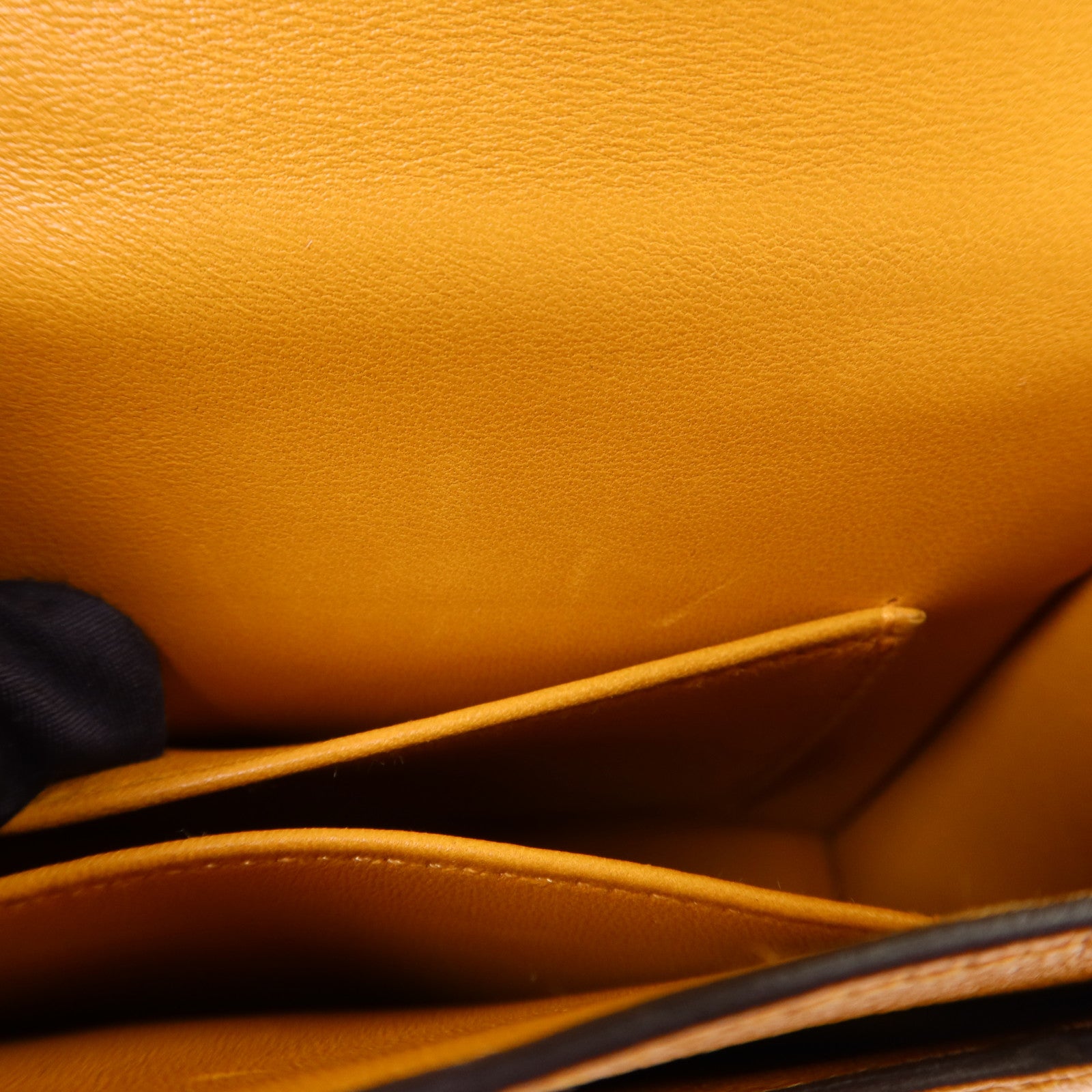 HERMES Chevre皮革Verrou Mini銀扣鏈帶肩背袋Jaune Ambre