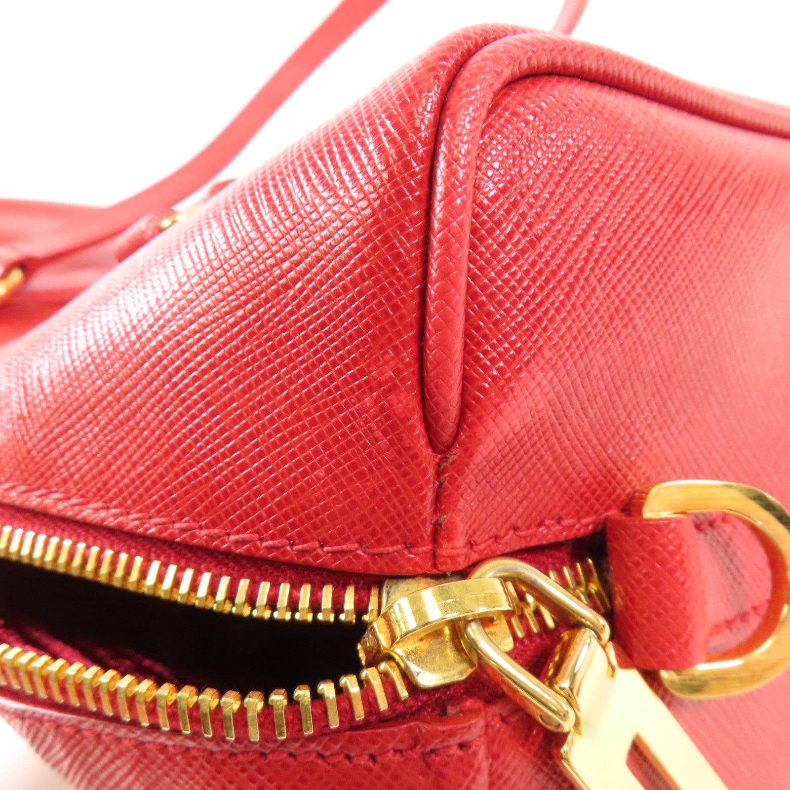 PRADA 牛皮皮革Shoulder Bag金扣肩背袋