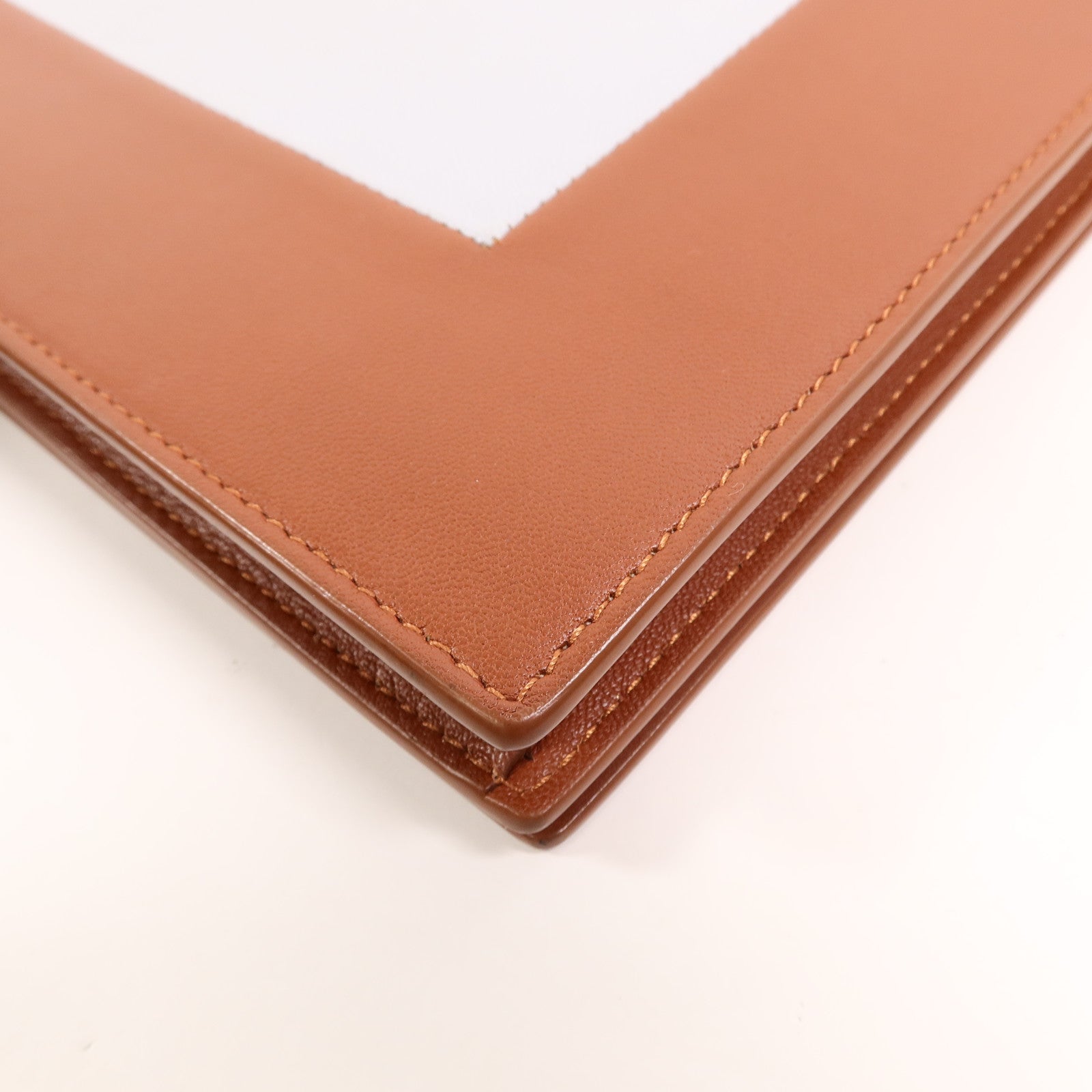 CELINE 牛皮皮革Frame Wallet On Chain鏈帶肩背袋