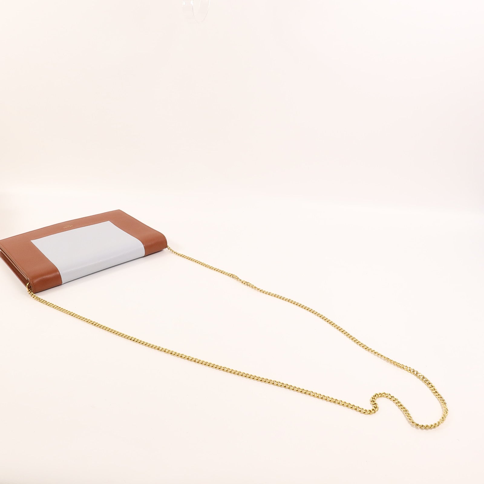CELINE 牛皮皮革Frame Wallet On Chain鏈帶肩背袋