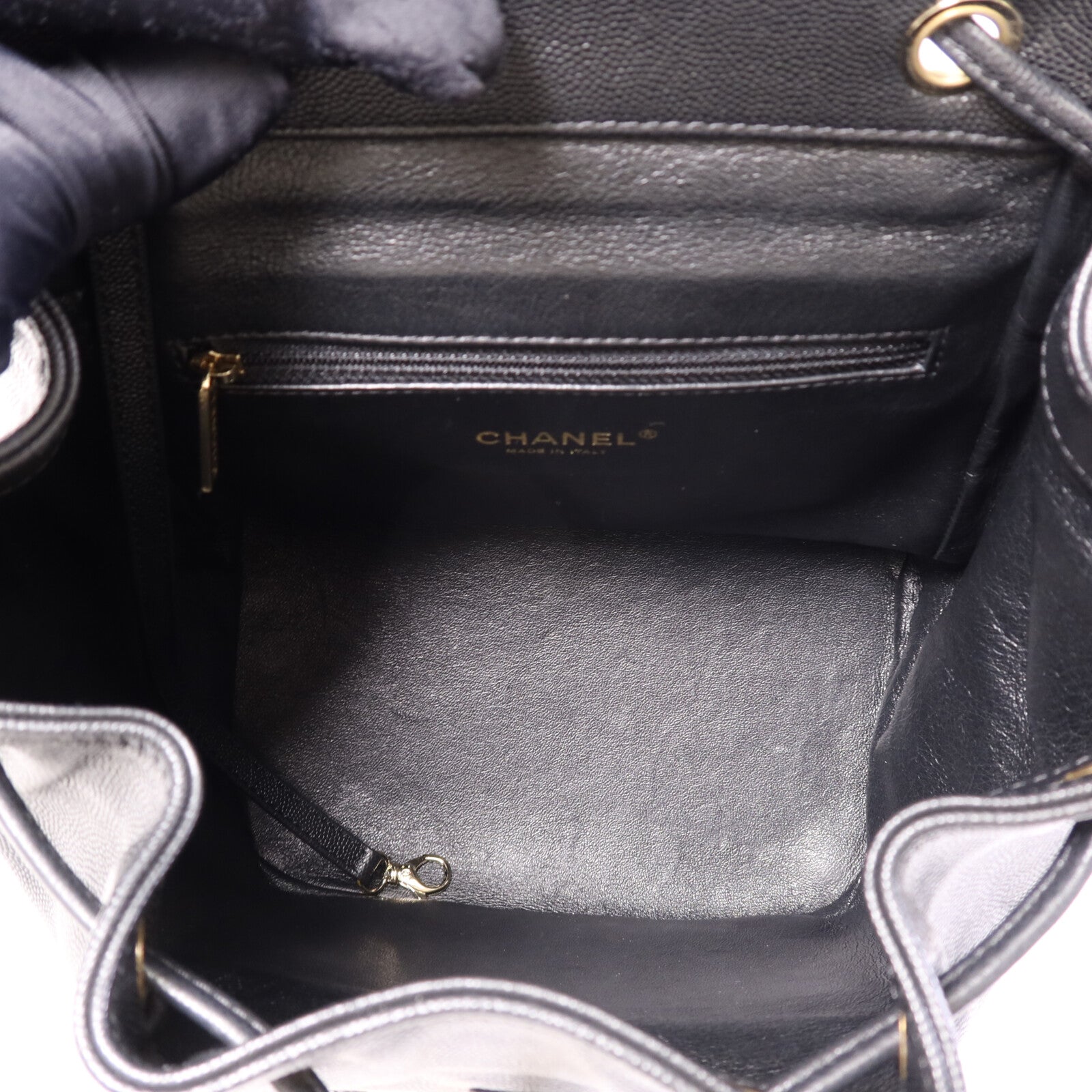 CHANEL 牛皮皮革Affinity Backpack金扣鏈帶背包