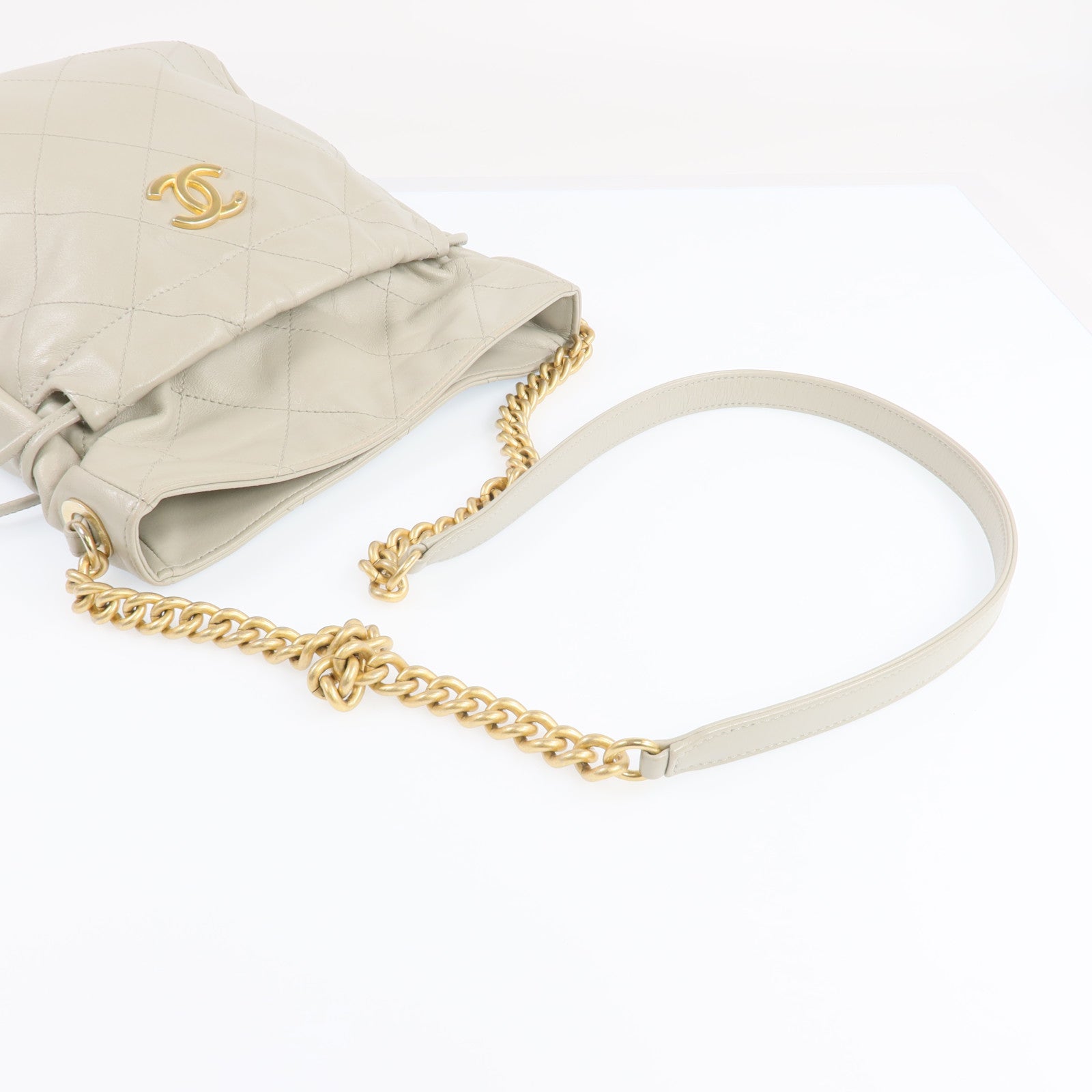 CHANEL 牛皮皮革Chain Shoulder Bag金扣鏈帶肩背袋
