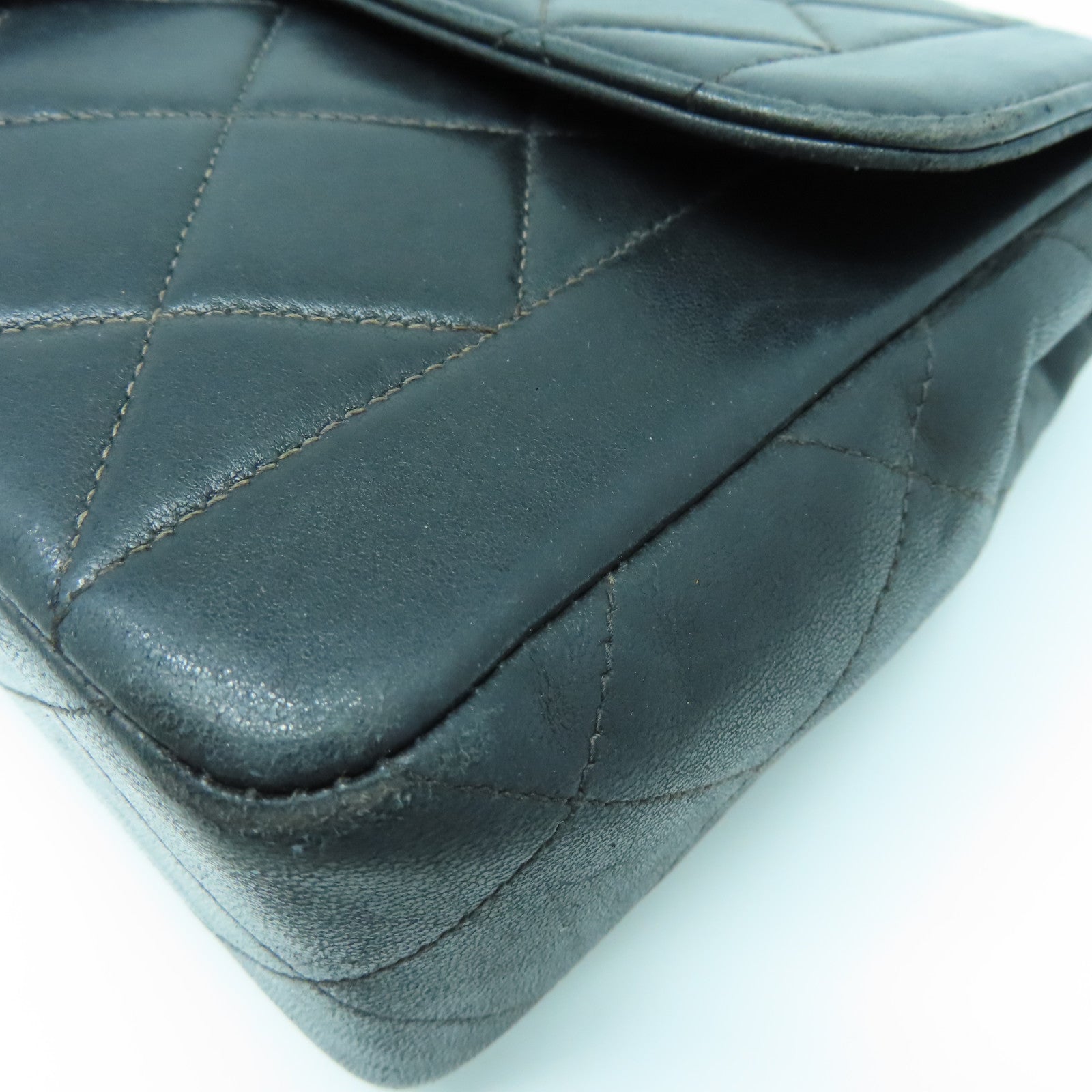 CHANEL 菱格羊皮皮革Chain Shoulder Bag金扣链带肩背袋黑色