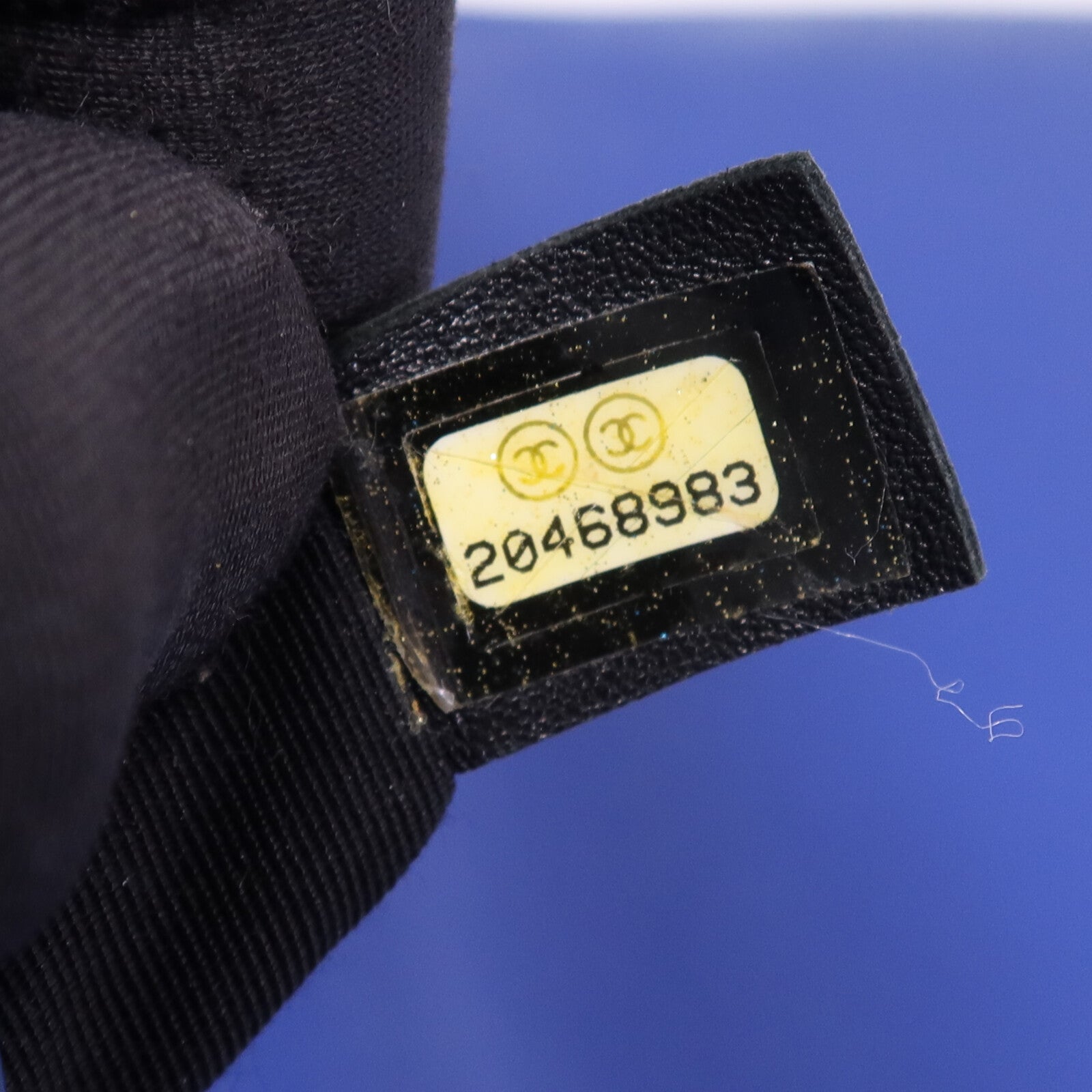 CHANEL 漆皮皮革Boy 28銀扣鏈帶肩背袋