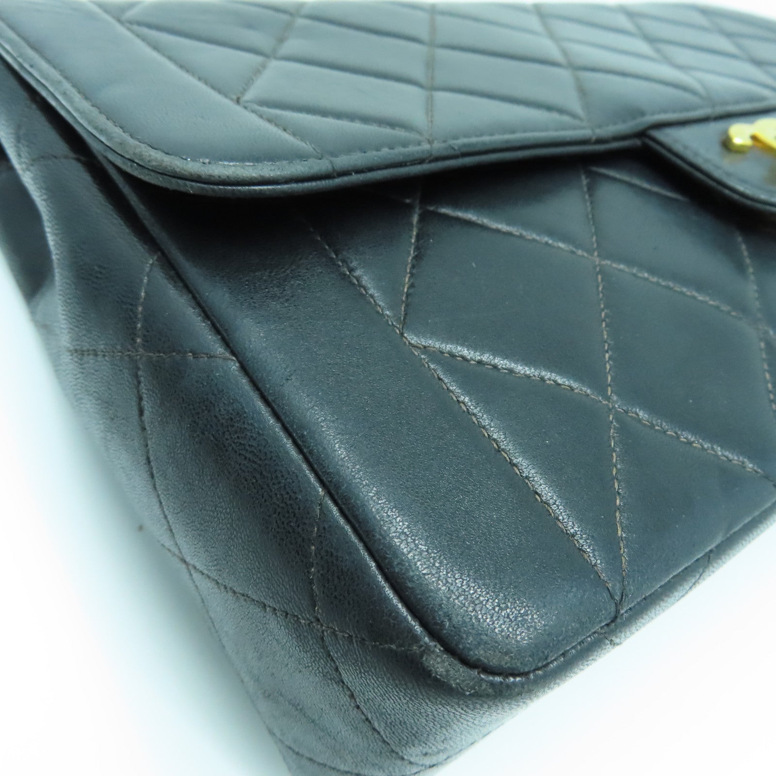 CHANEL 菱格羊皮皮革Chain Shoulder Bag金扣链带肩背袋黑色