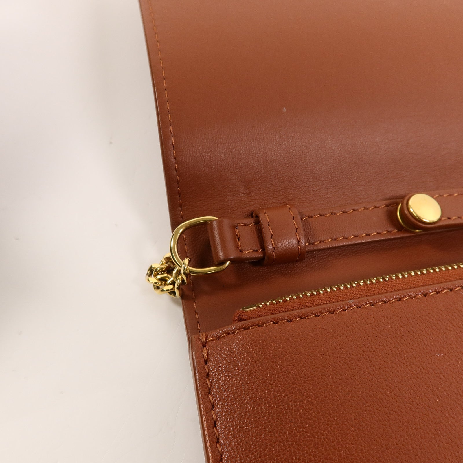 CELINE 牛皮皮革Frame Wallet On Chain鏈帶肩背袋