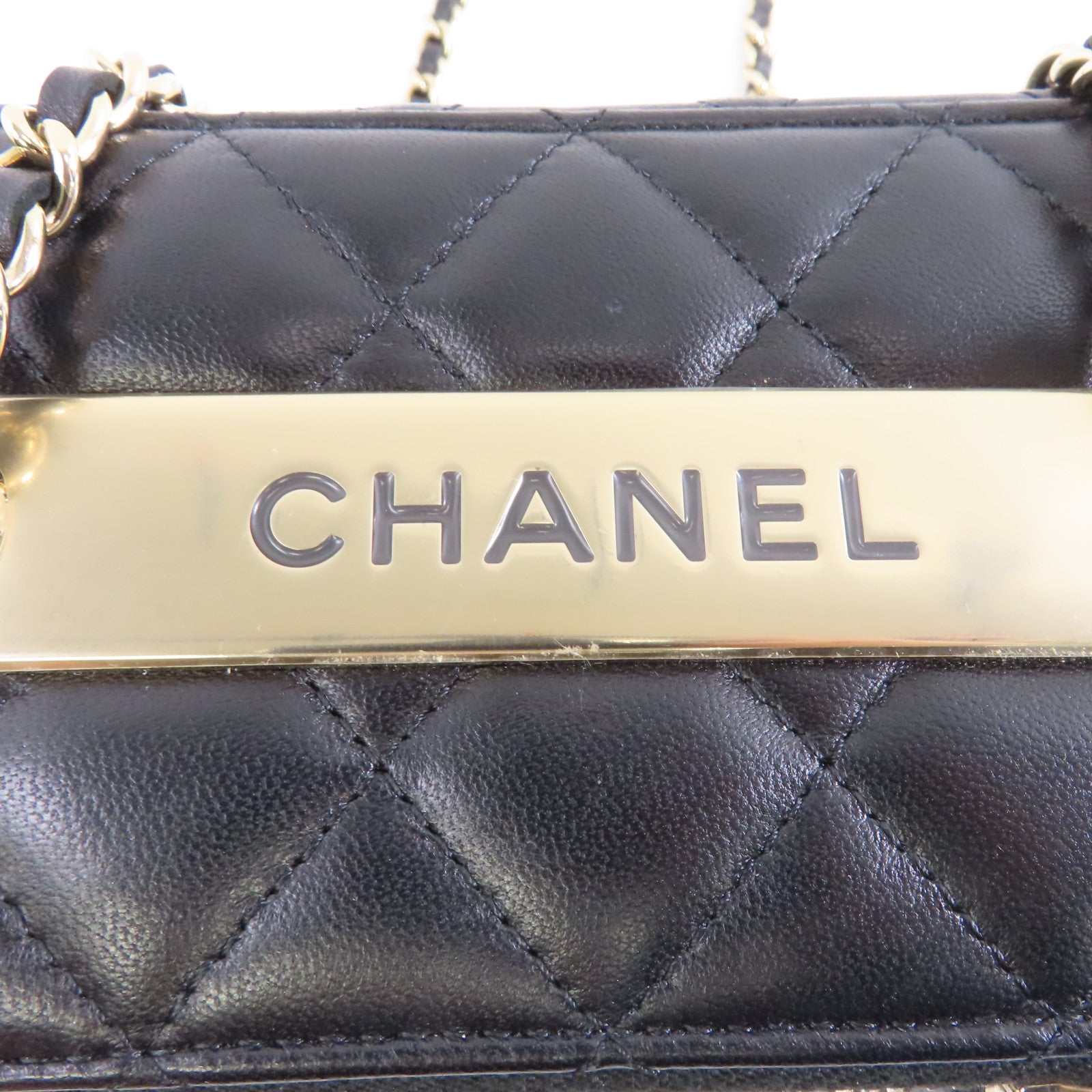CHANEL 菱格羊皮皮革Vanity Bag金扣鏈帶肩背袋黑色