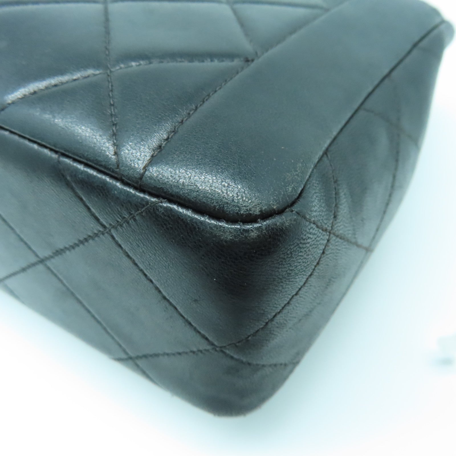 CHANEL 菱格羊皮皮革Chain Shoulder Bag金扣链带肩背袋黑色
