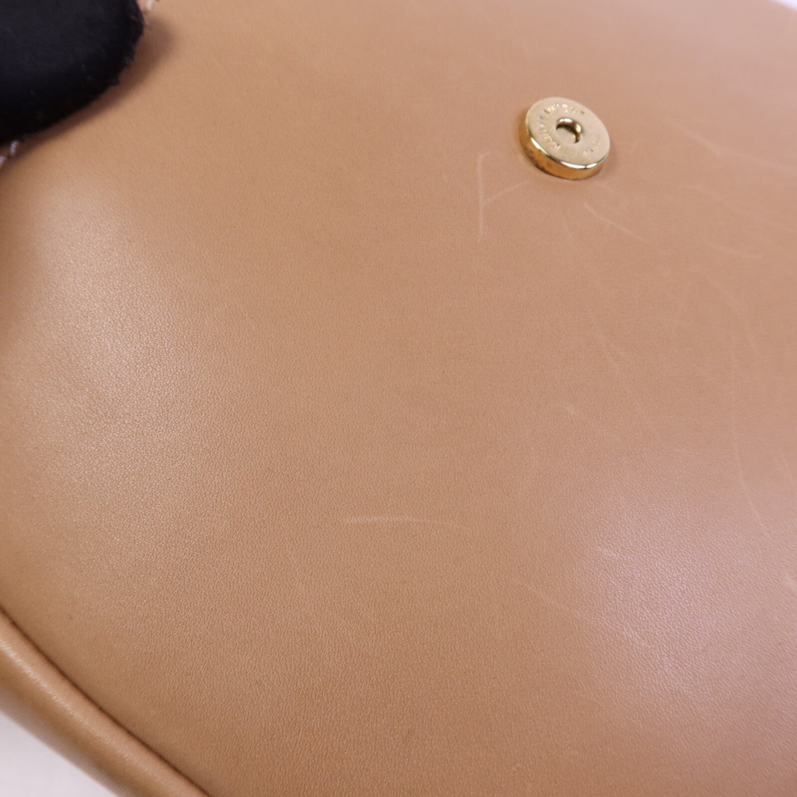 YVES SAINT LAURENT 牛皮皮革Kaia Bag金扣肩背袋